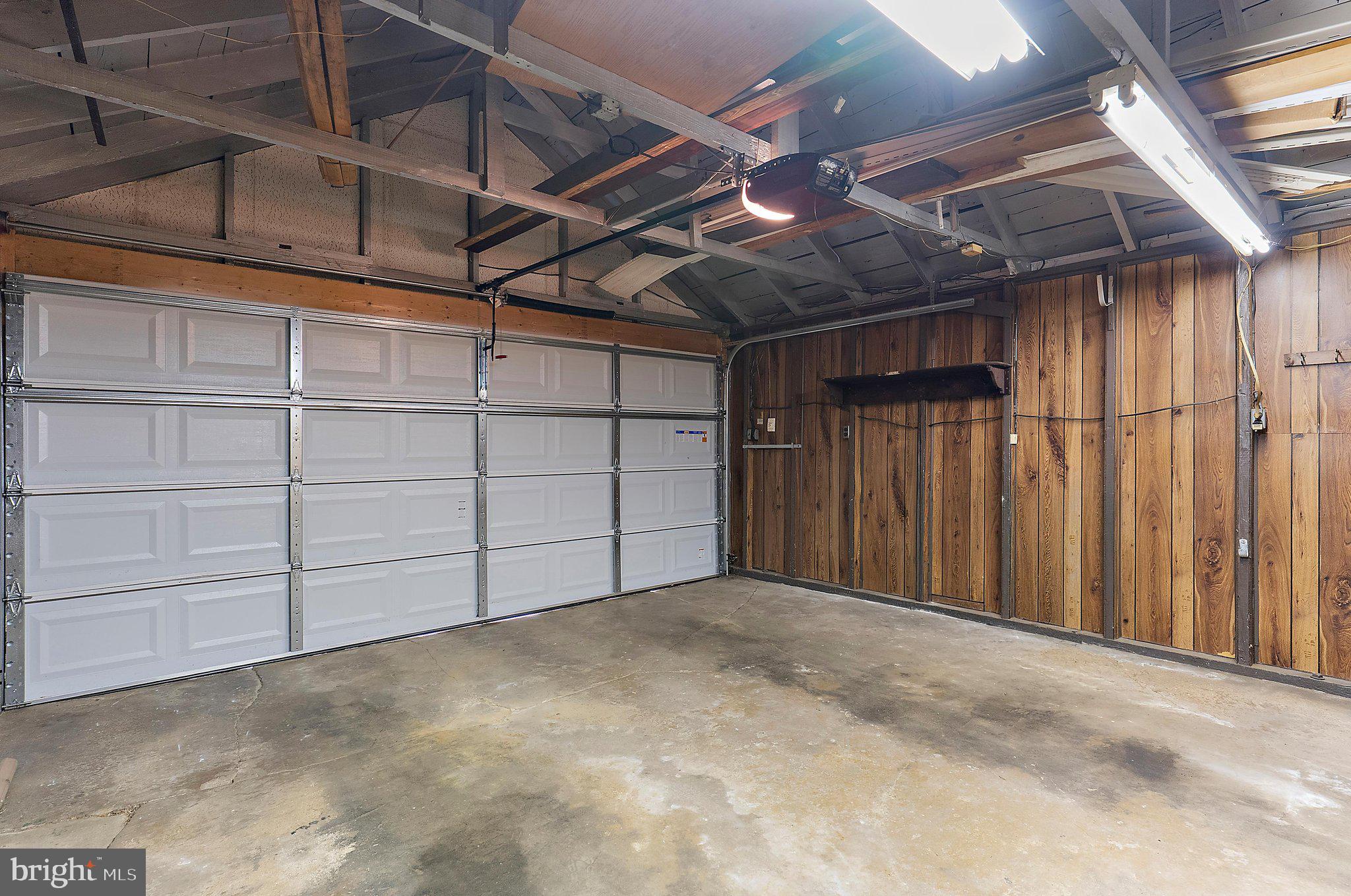 NORTH HALETHORPE - Residential