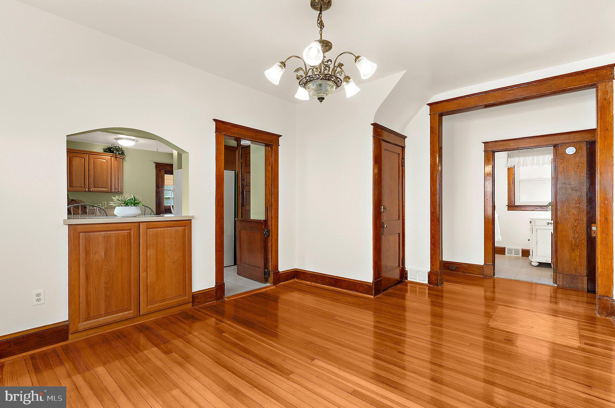 NORTH HALETHORPE - Residential