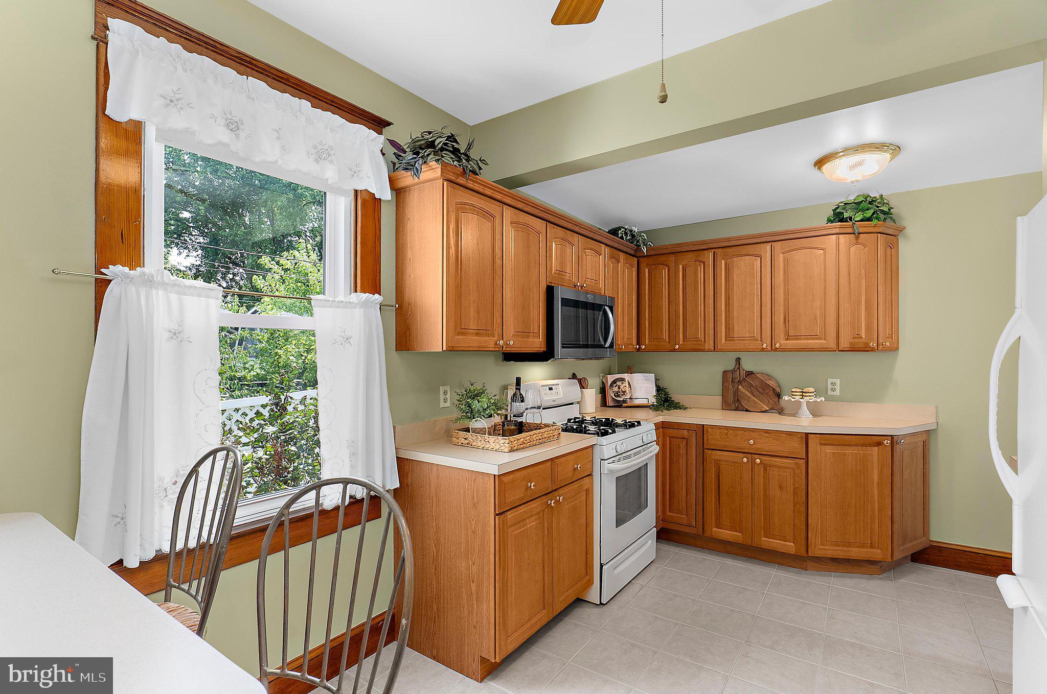 NORTH HALETHORPE - Residential