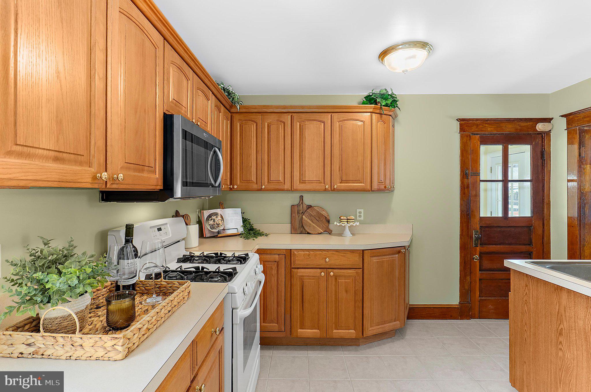 NORTH HALETHORPE - Residential