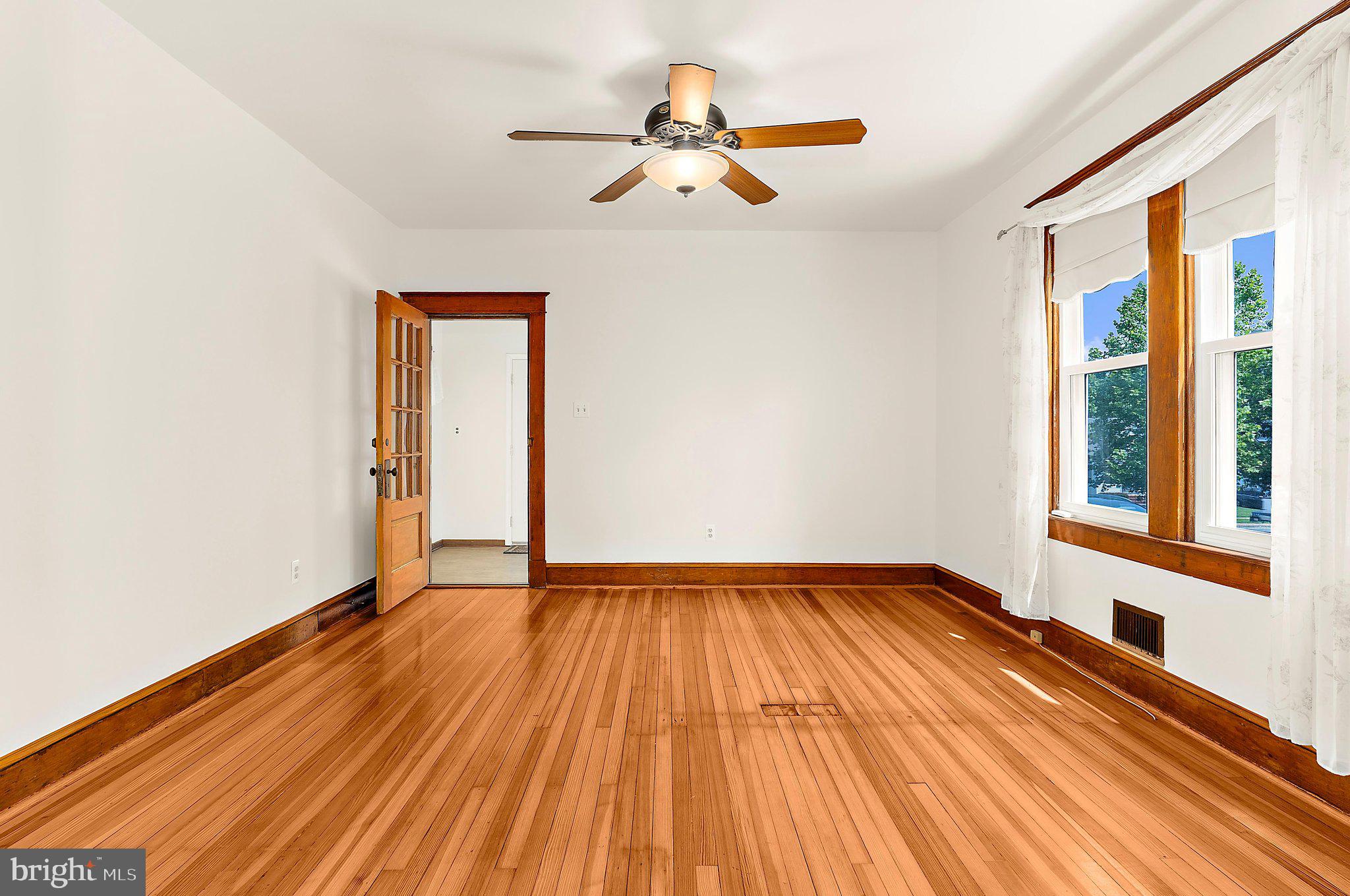 NORTH HALETHORPE - Residential