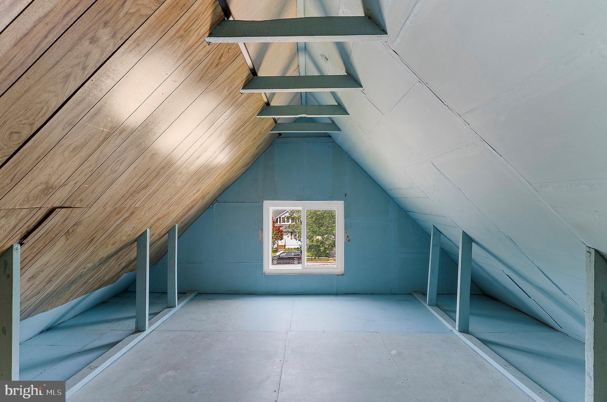 NORTH HALETHORPE - Residential