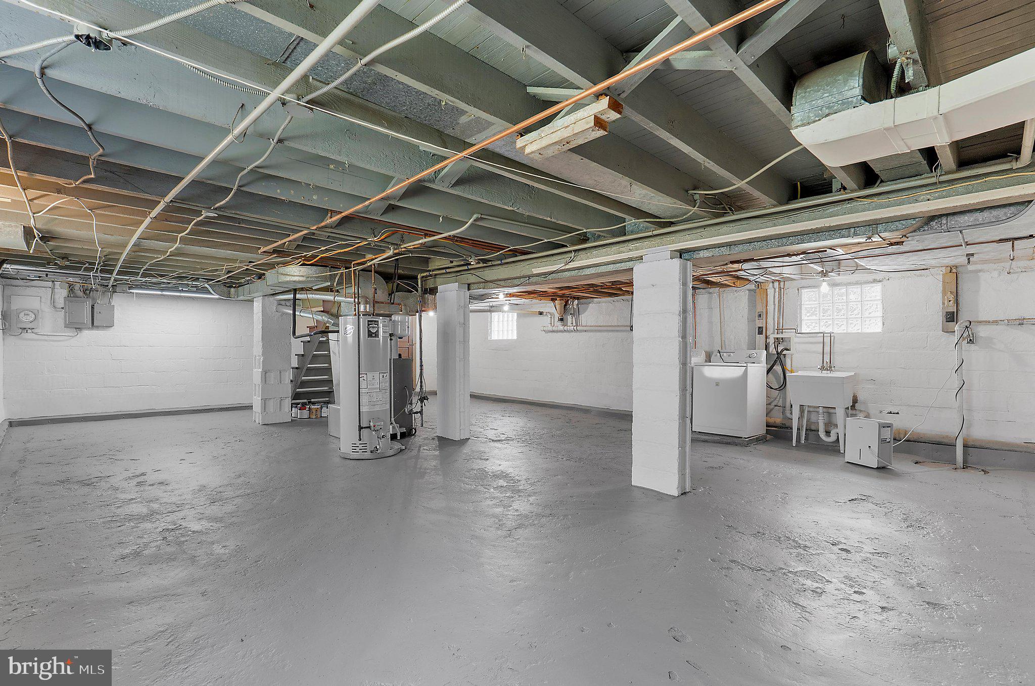 NORTH HALETHORPE - Residential