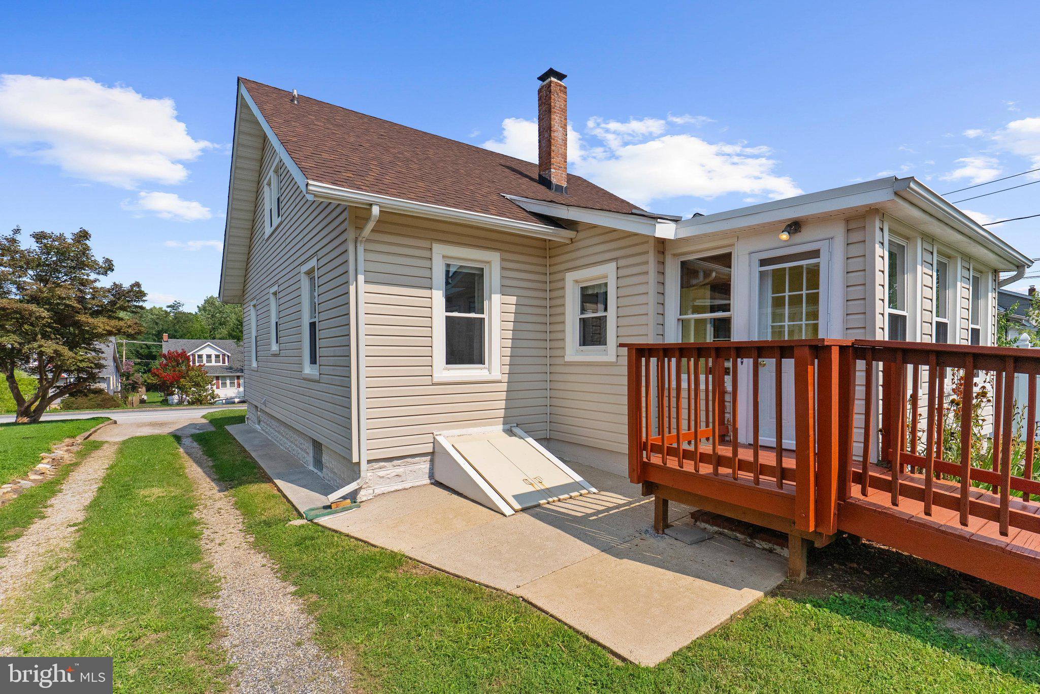 NORTH HALETHORPE - Residential