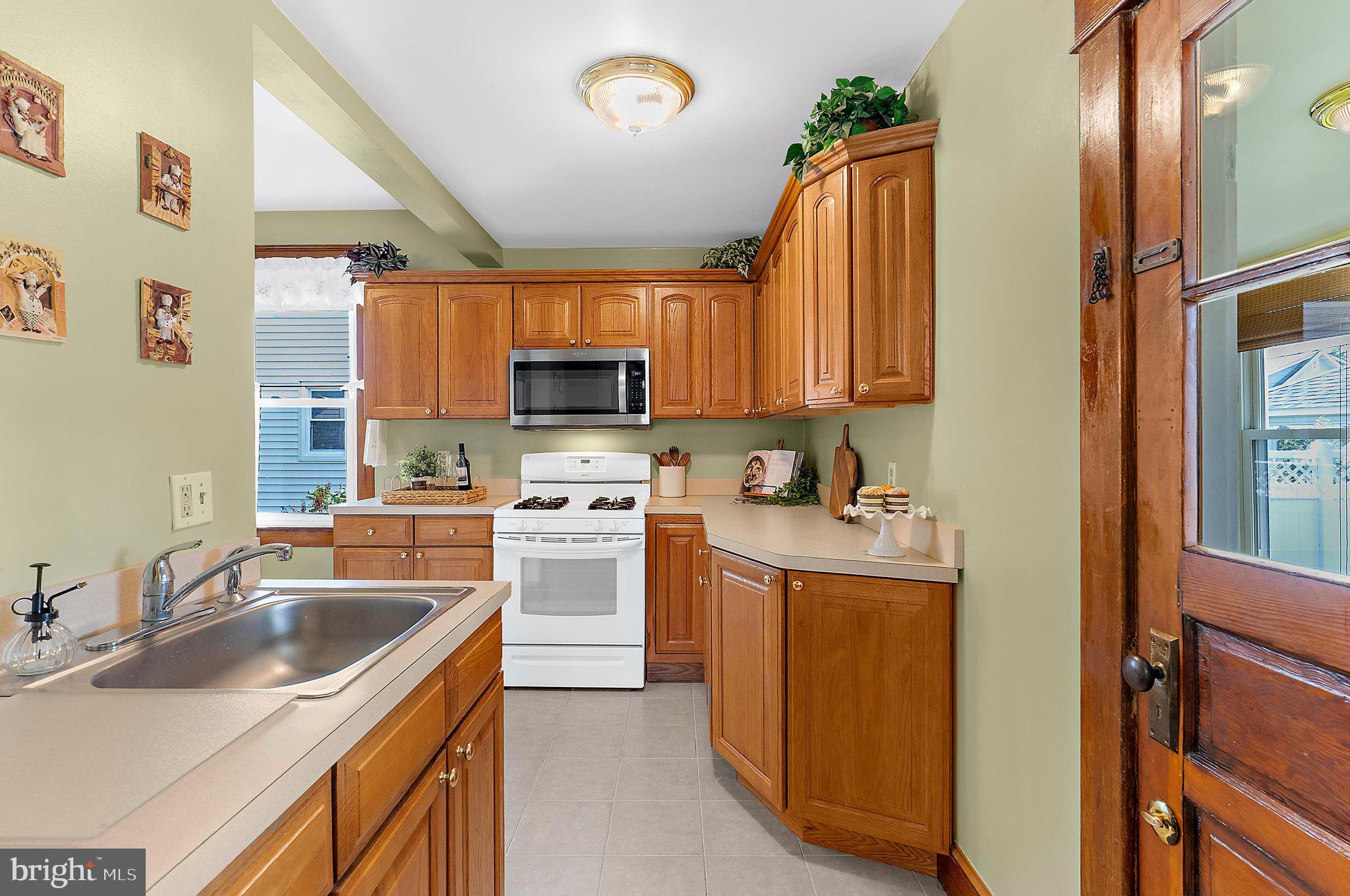 NORTH HALETHORPE - Residential