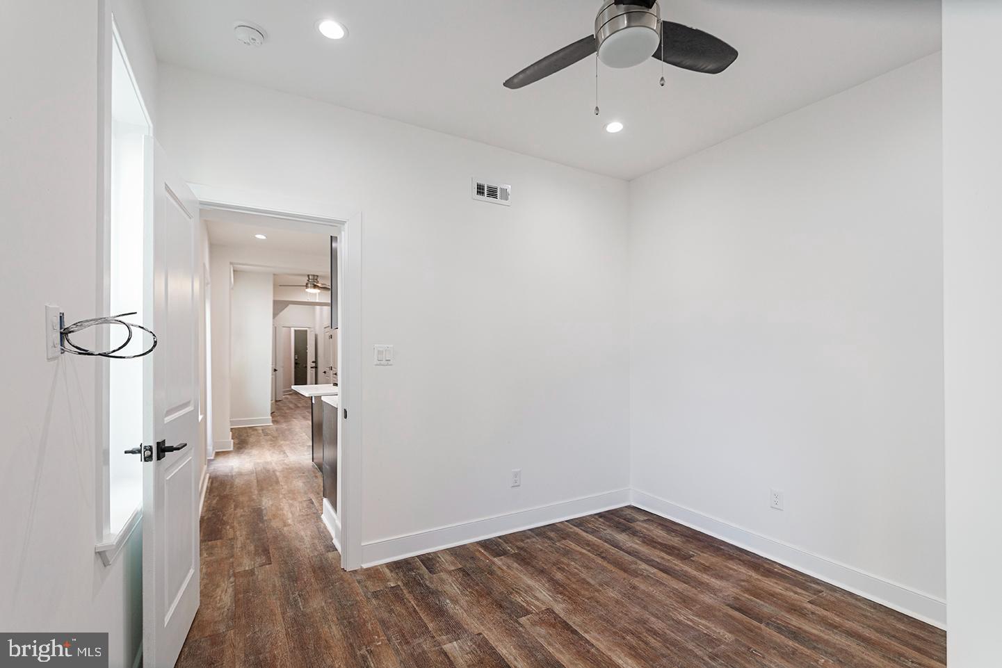 POINT BREEZE - Residential Lease