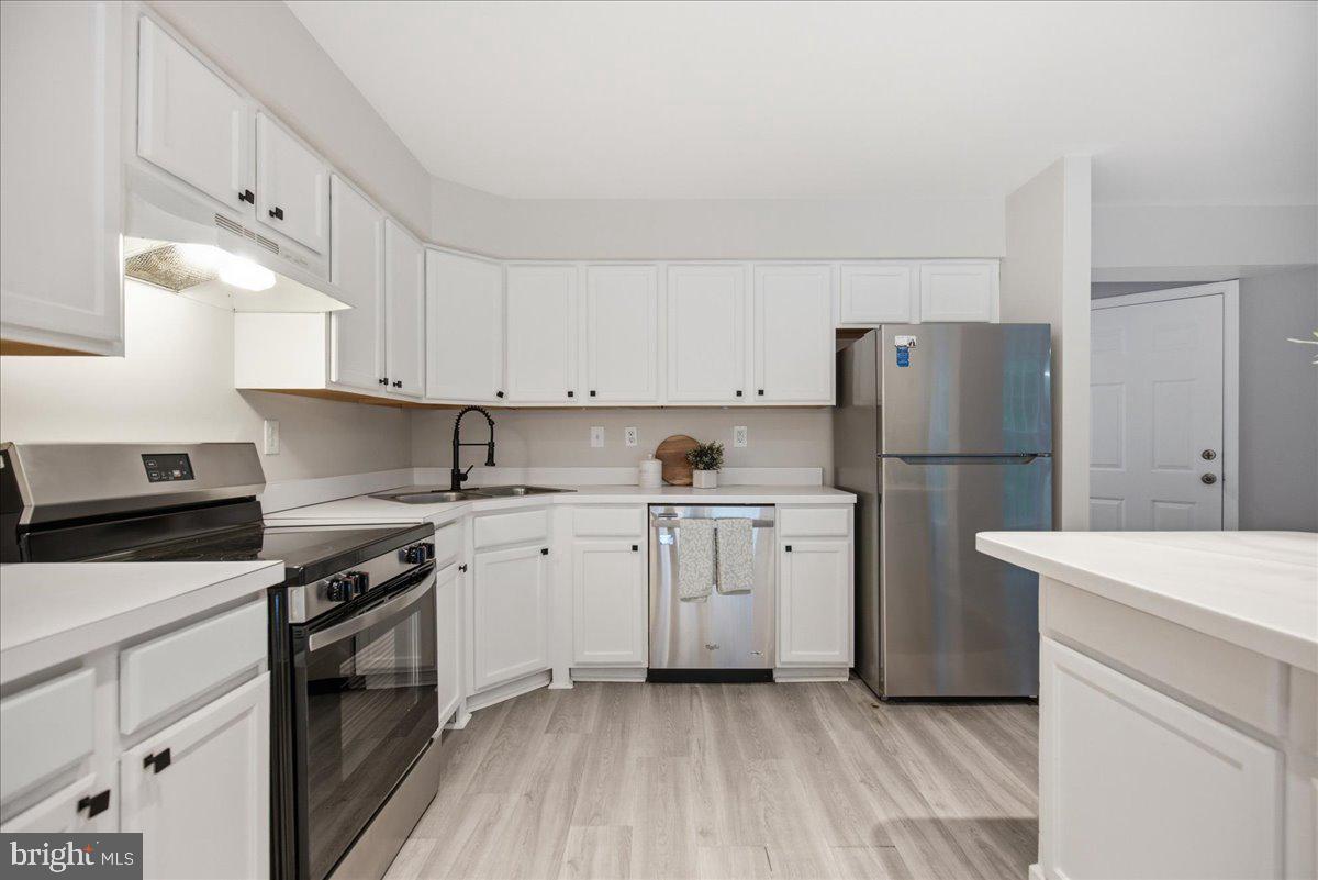 RICHFIELD STATION VILLAGE - Residential