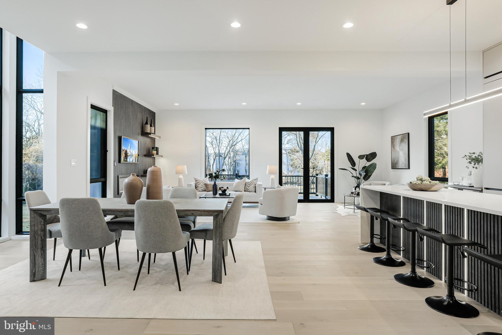 COURTLAND PARK - Residential