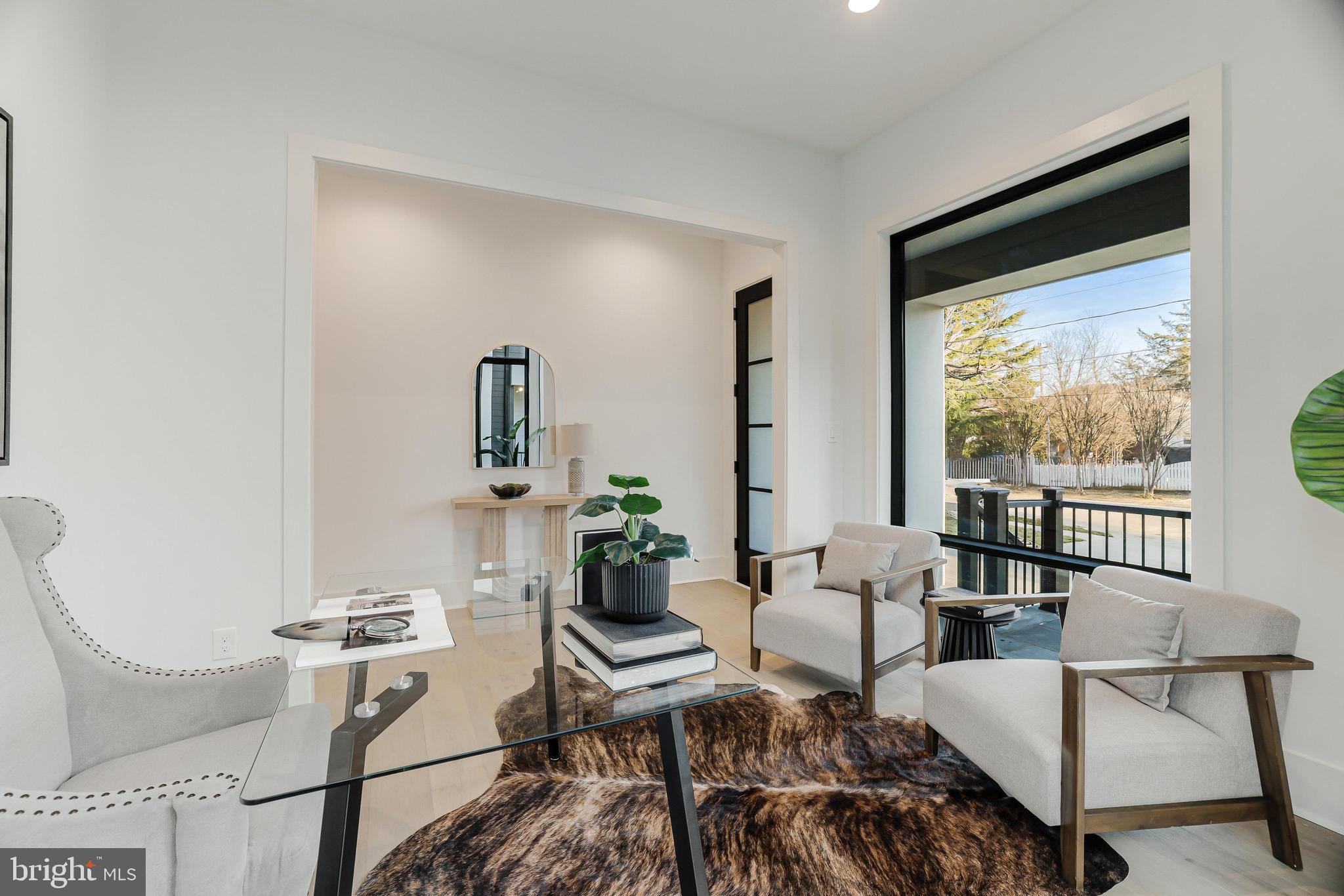COURTLAND PARK - Residential