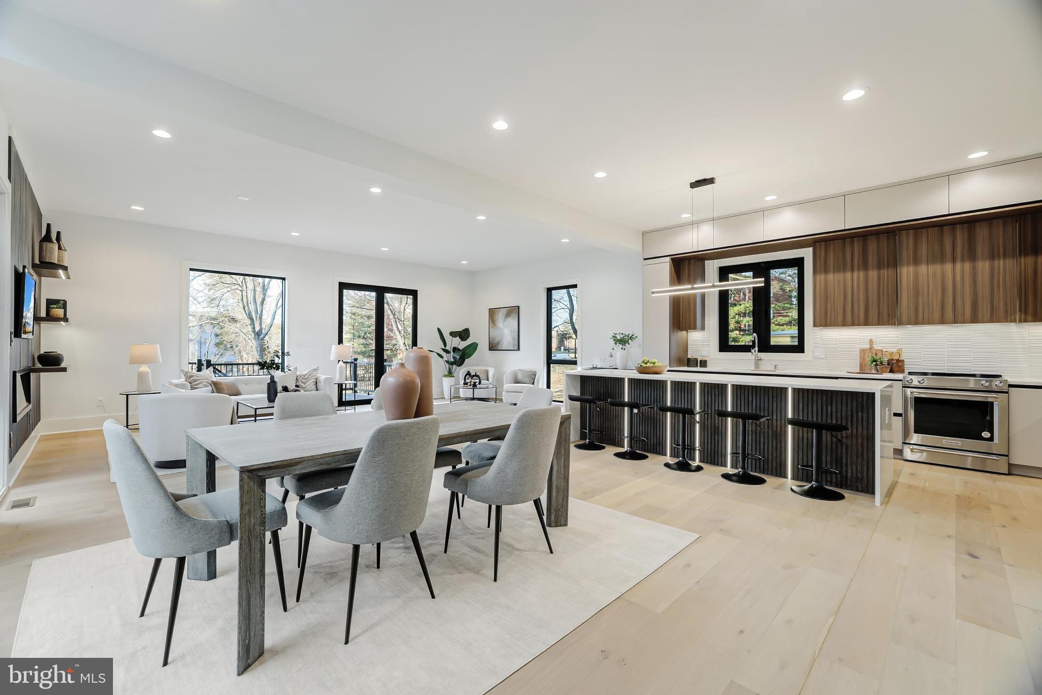 COURTLAND PARK - Residential
