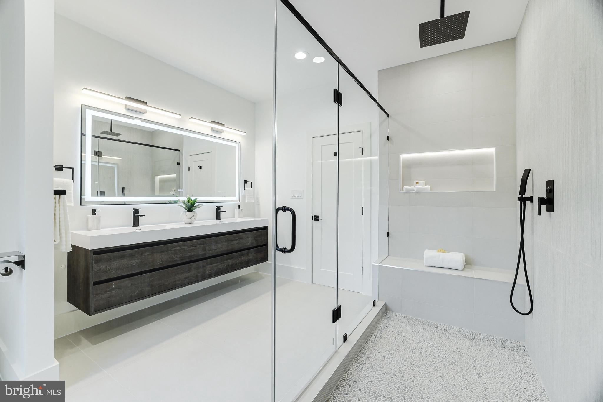 COURTLAND PARK - Residential