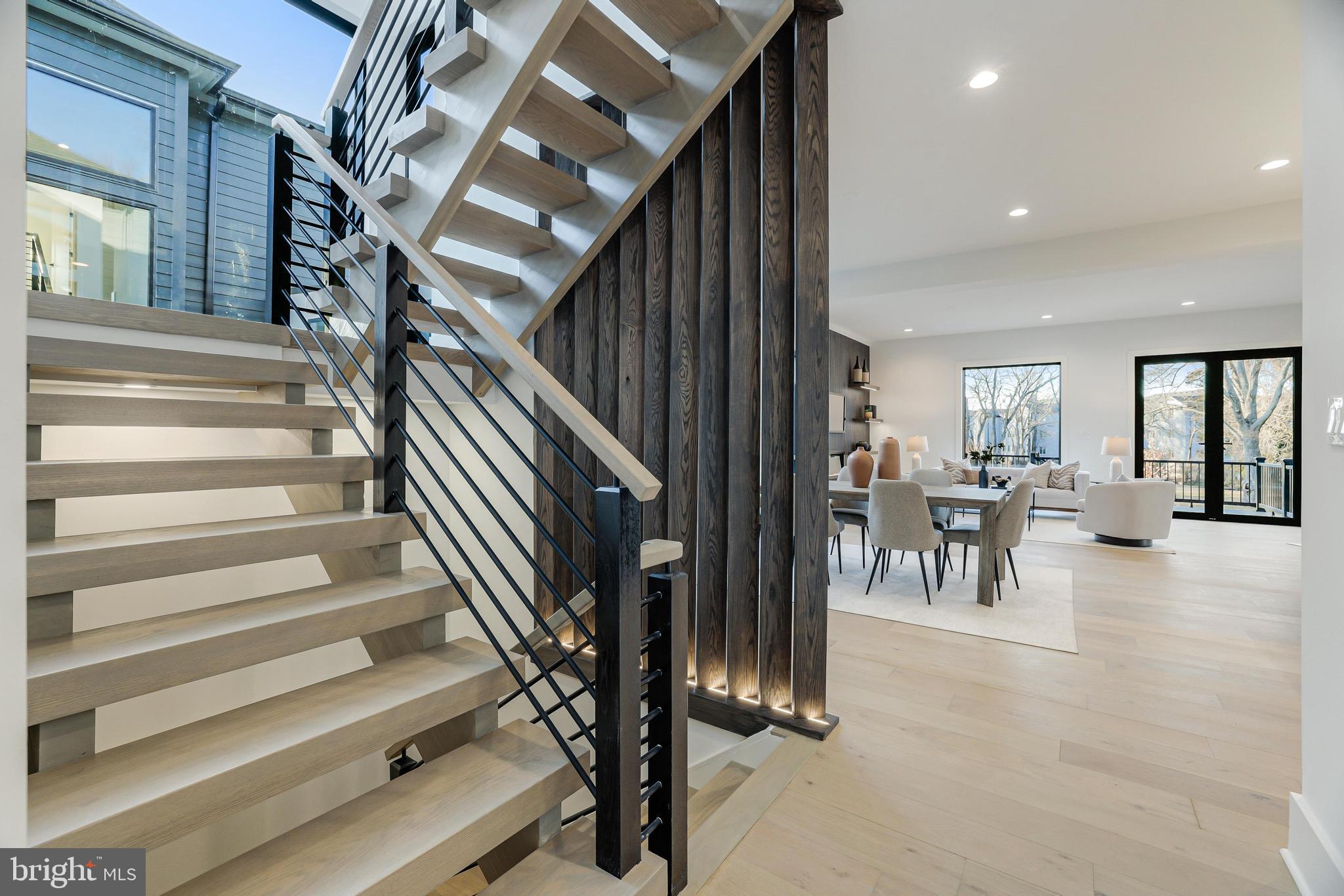 COURTLAND PARK - Residential