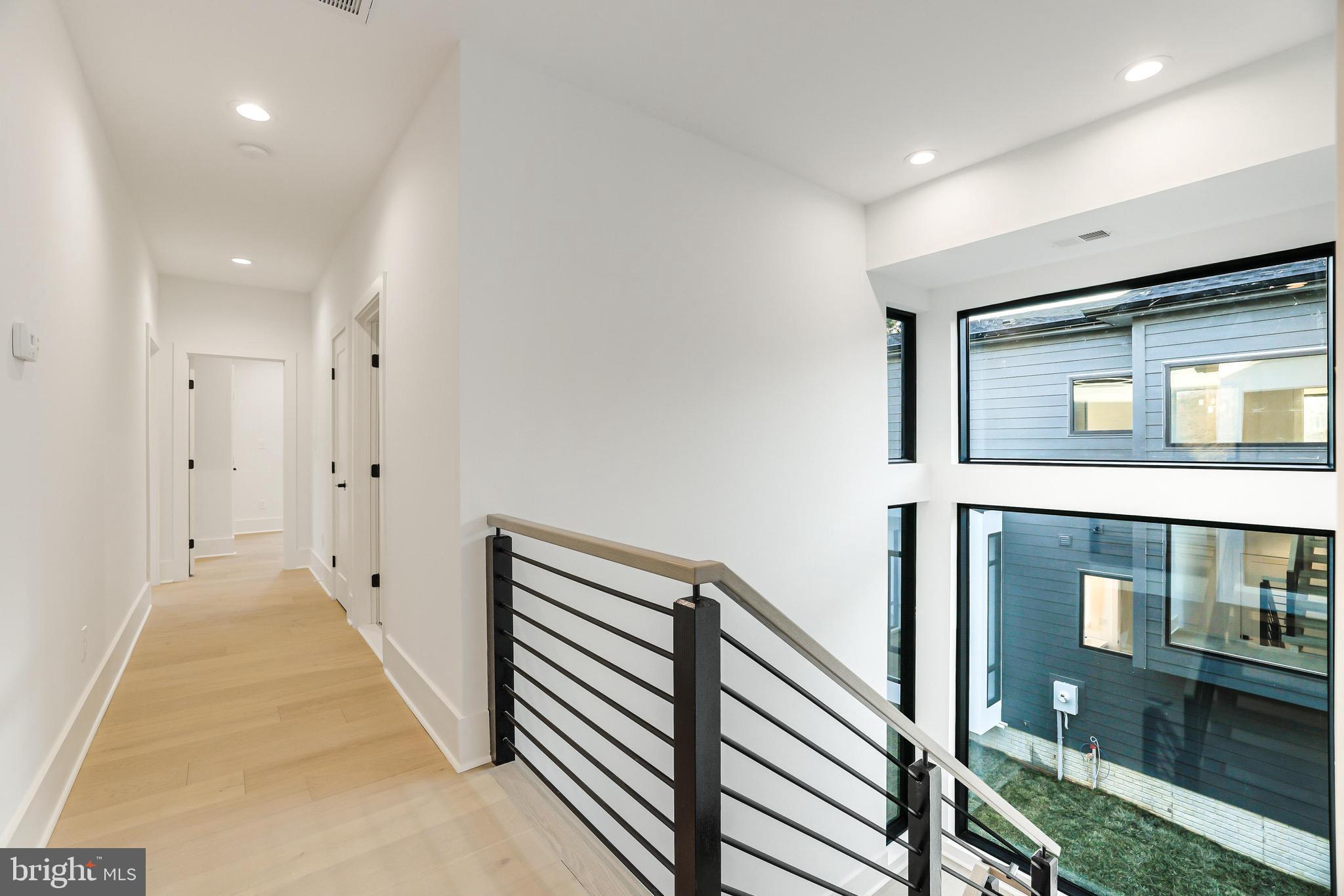 COURTLAND PARK - Residential