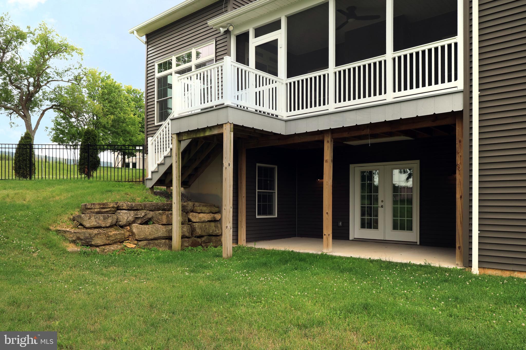 STEARNS CROSSING - Residential