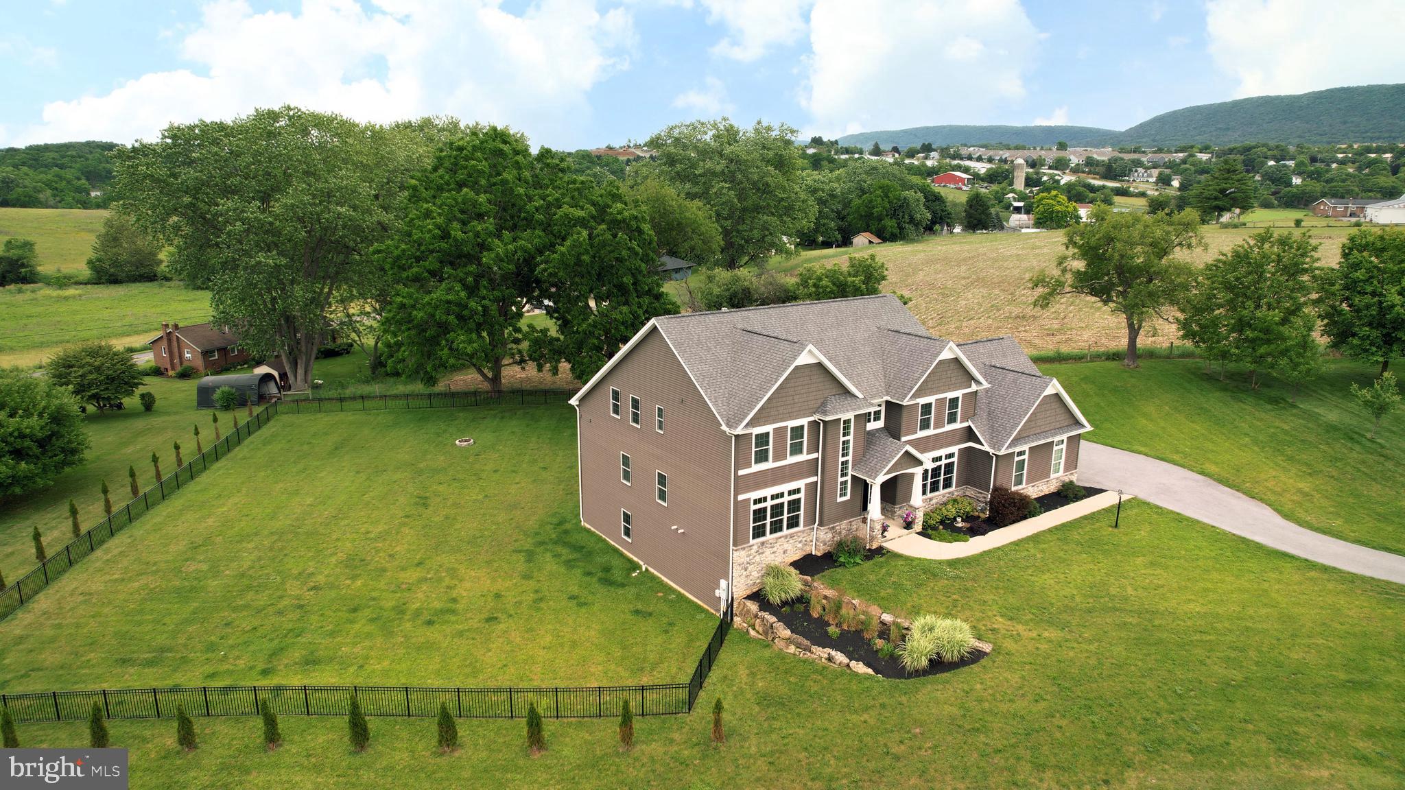 STEARNS CROSSING - Residential