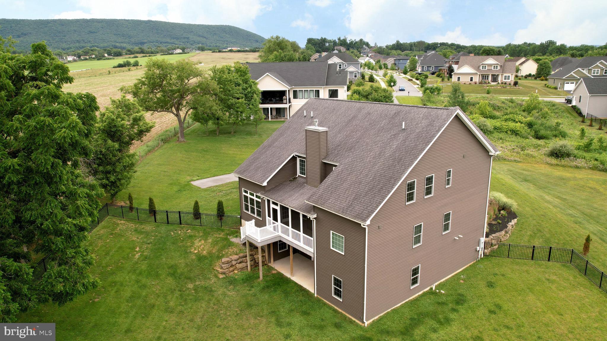 STEARNS CROSSING - Residential