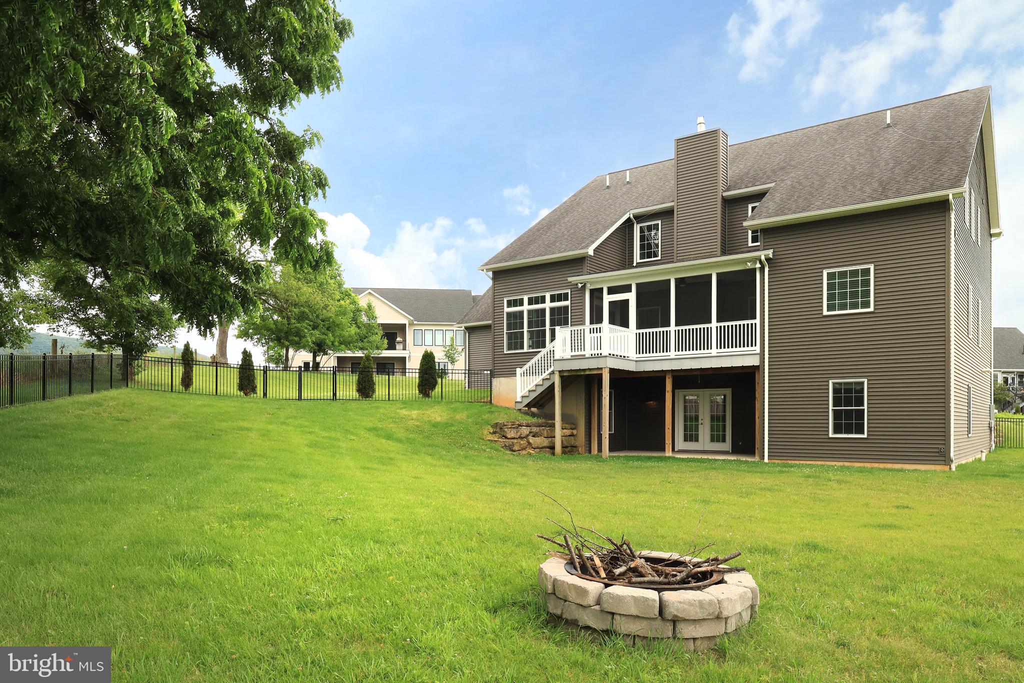 STEARNS CROSSING - Residential