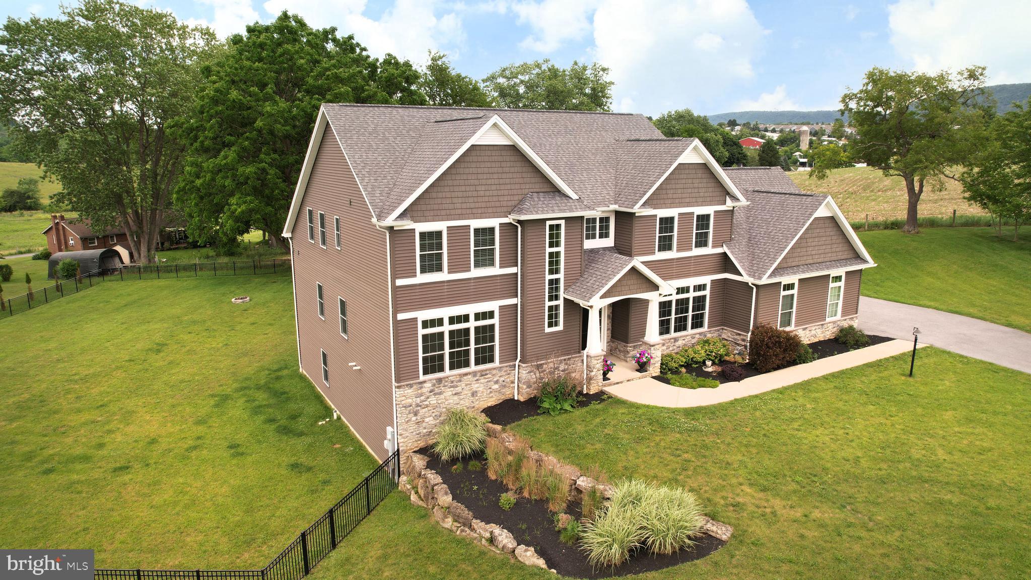 STEARNS CROSSING - Residential