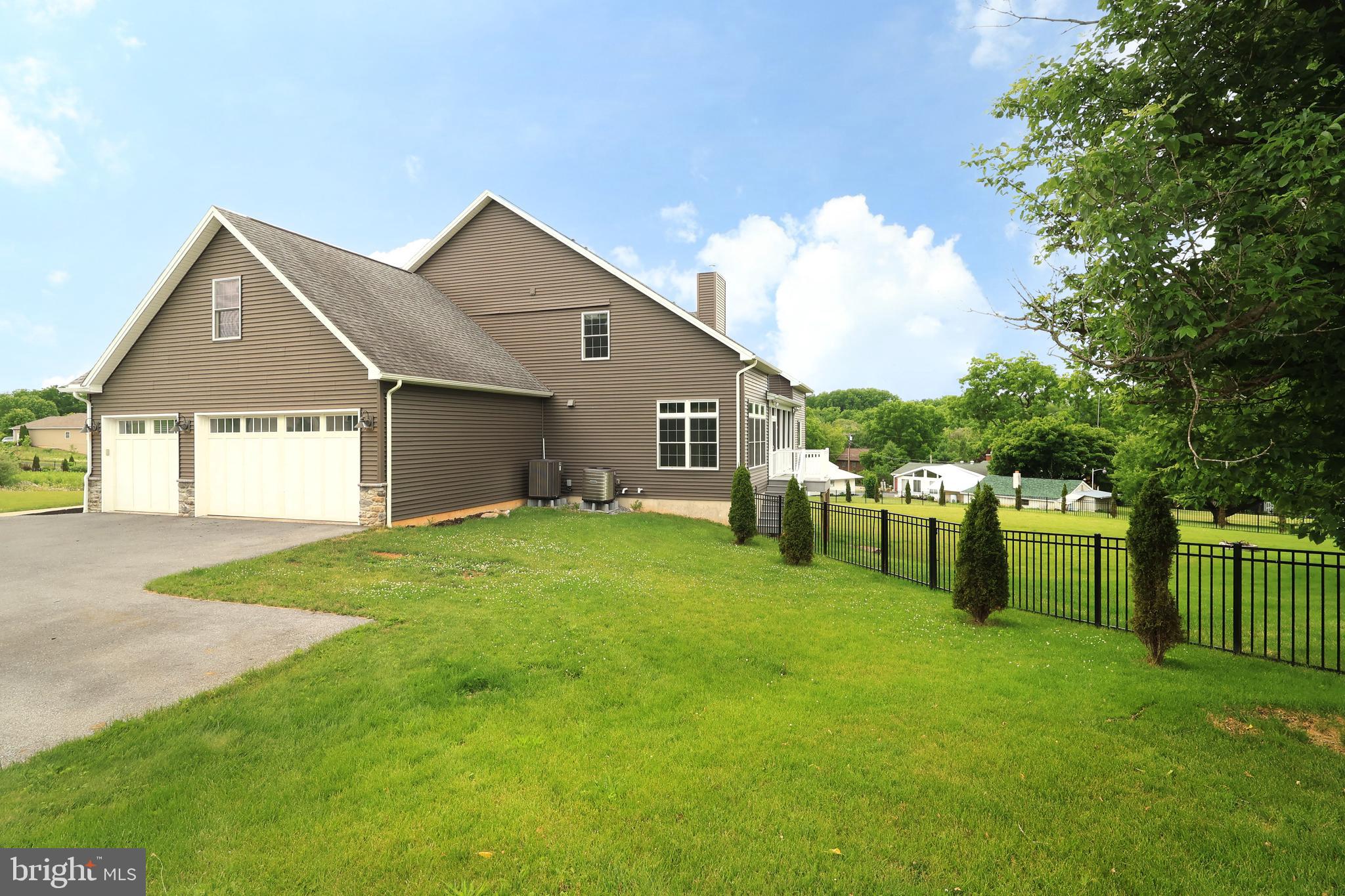 STEARNS CROSSING - Residential