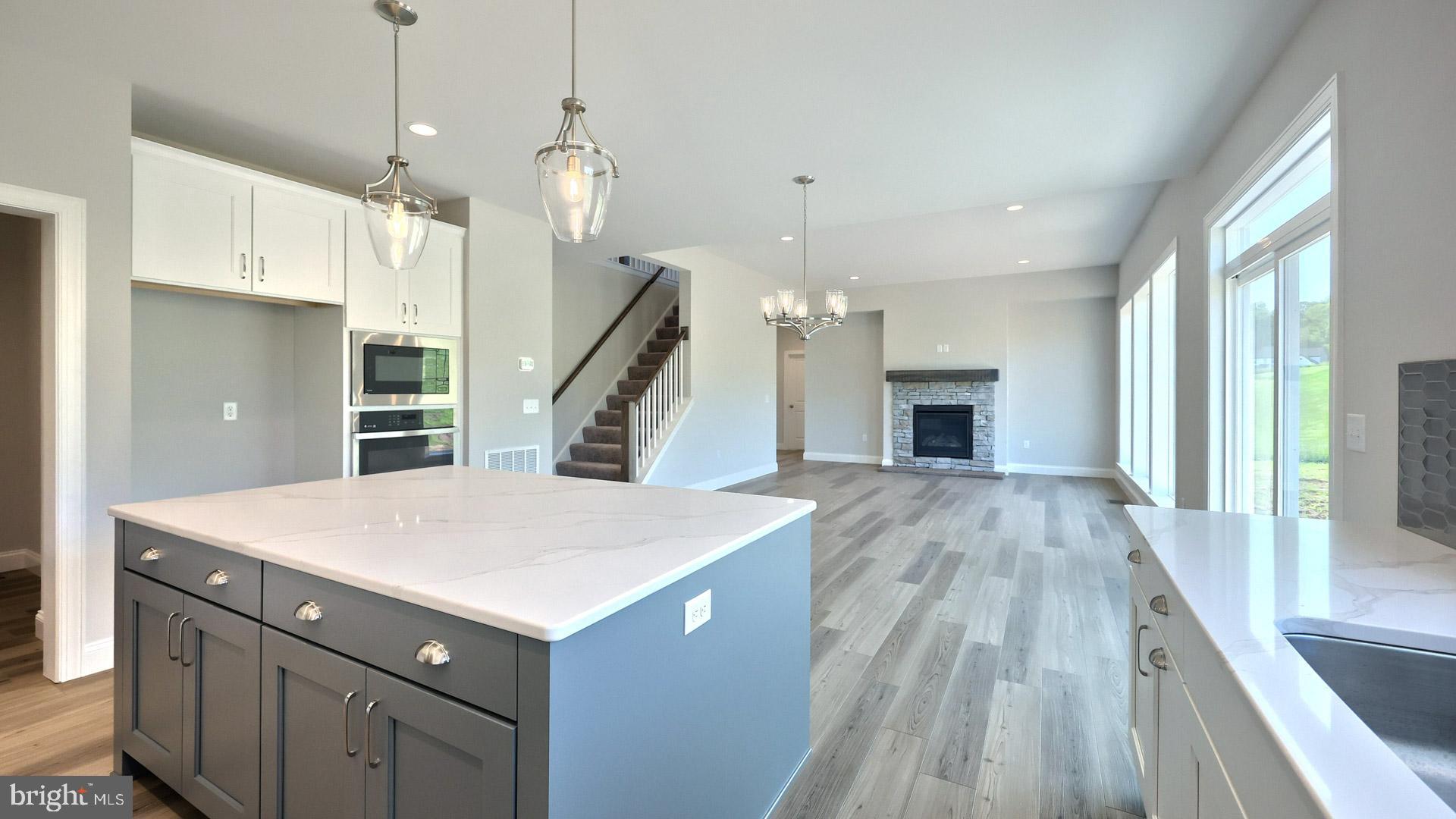 HAWK VALLEY - Residential