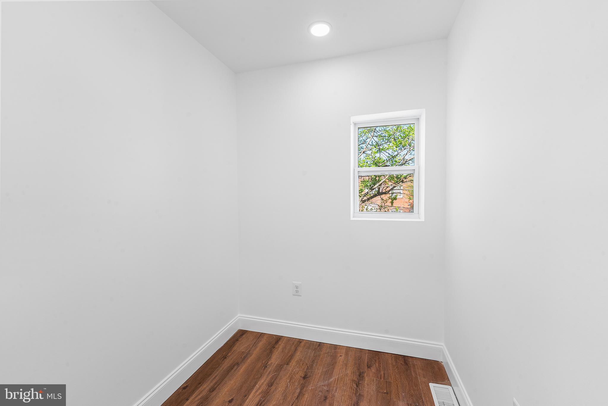 BROOKLYN - Residential