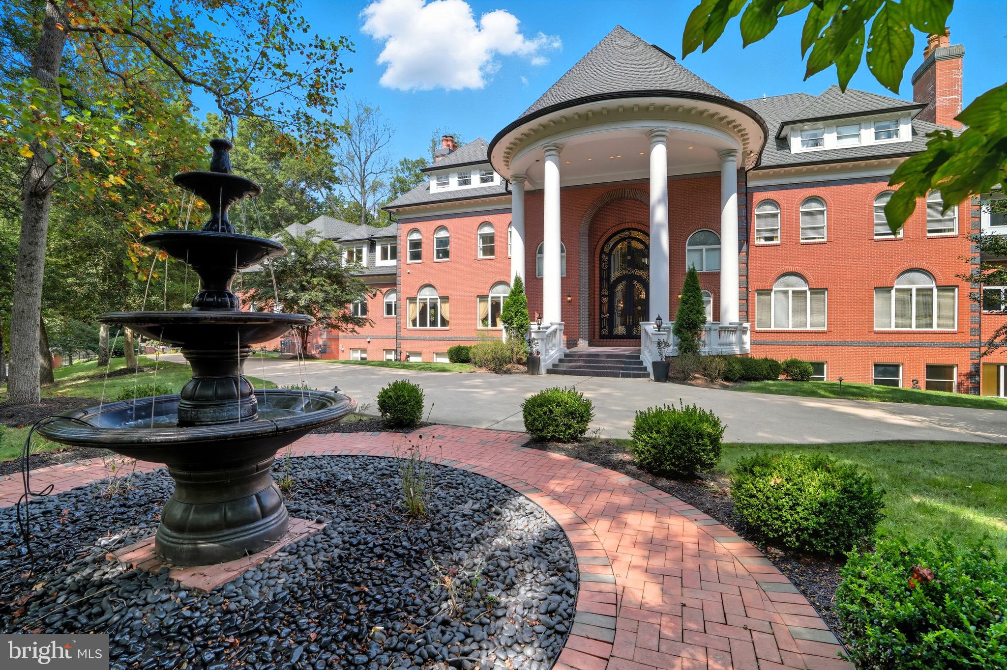 STONELEDGE - Residential