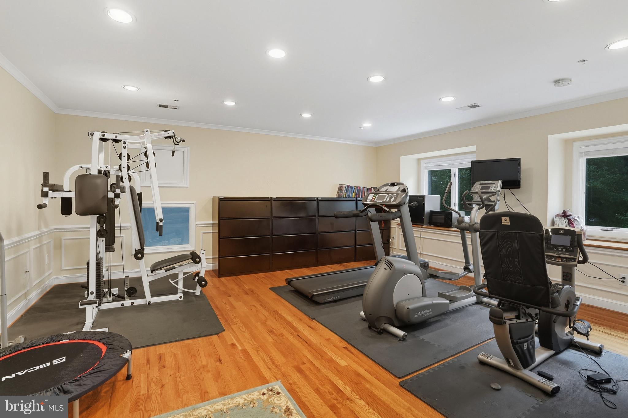 STONELEDGE - Residential