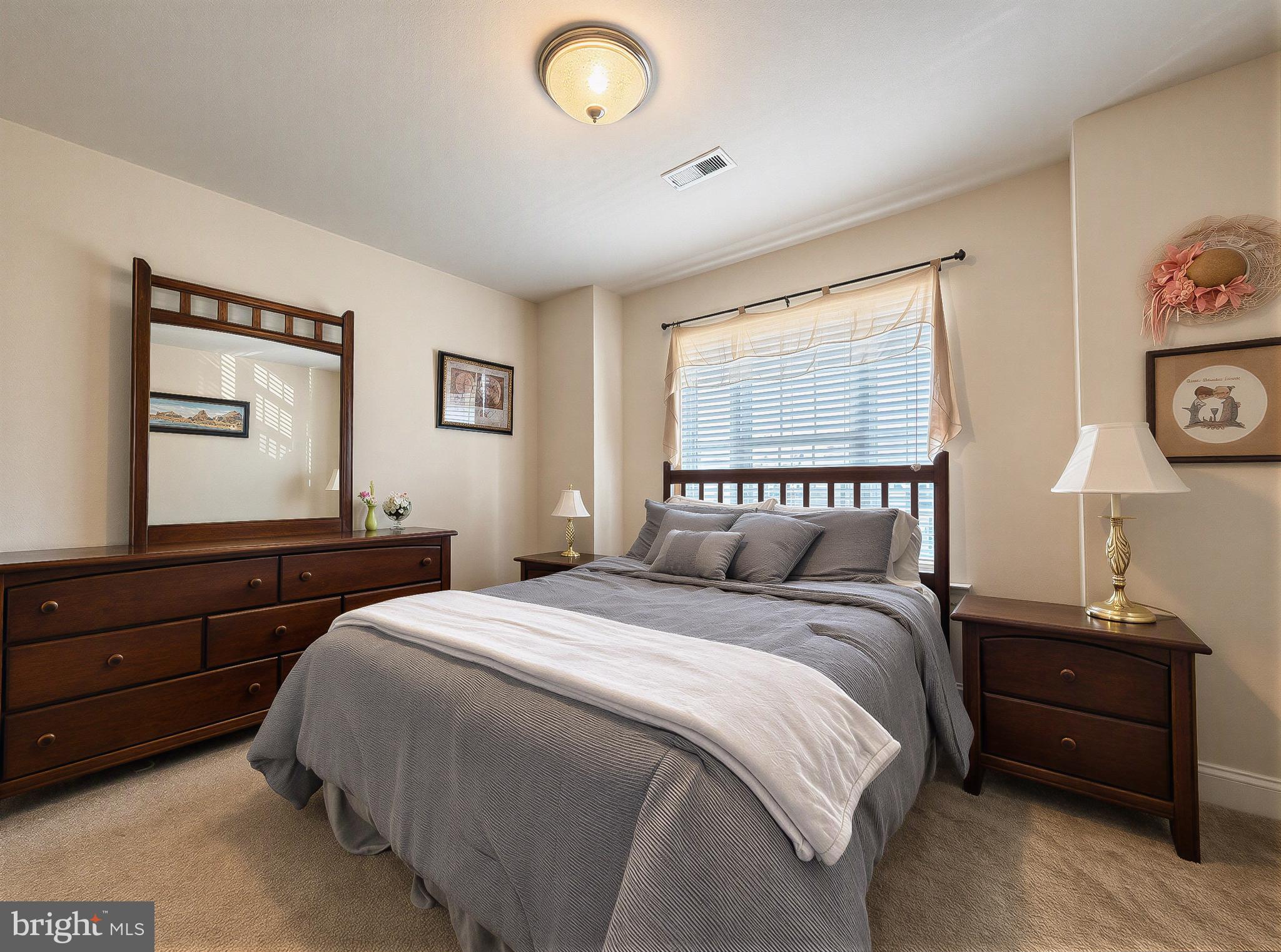 BROAD CREEK - Residential