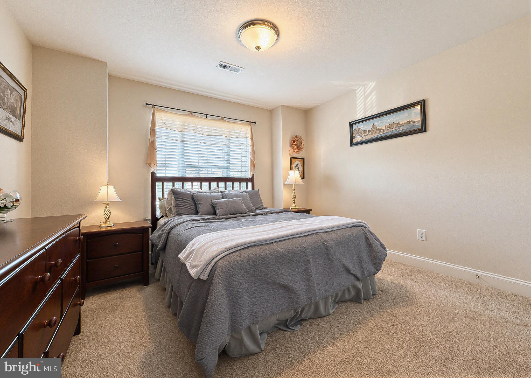 BROAD CREEK - Residential