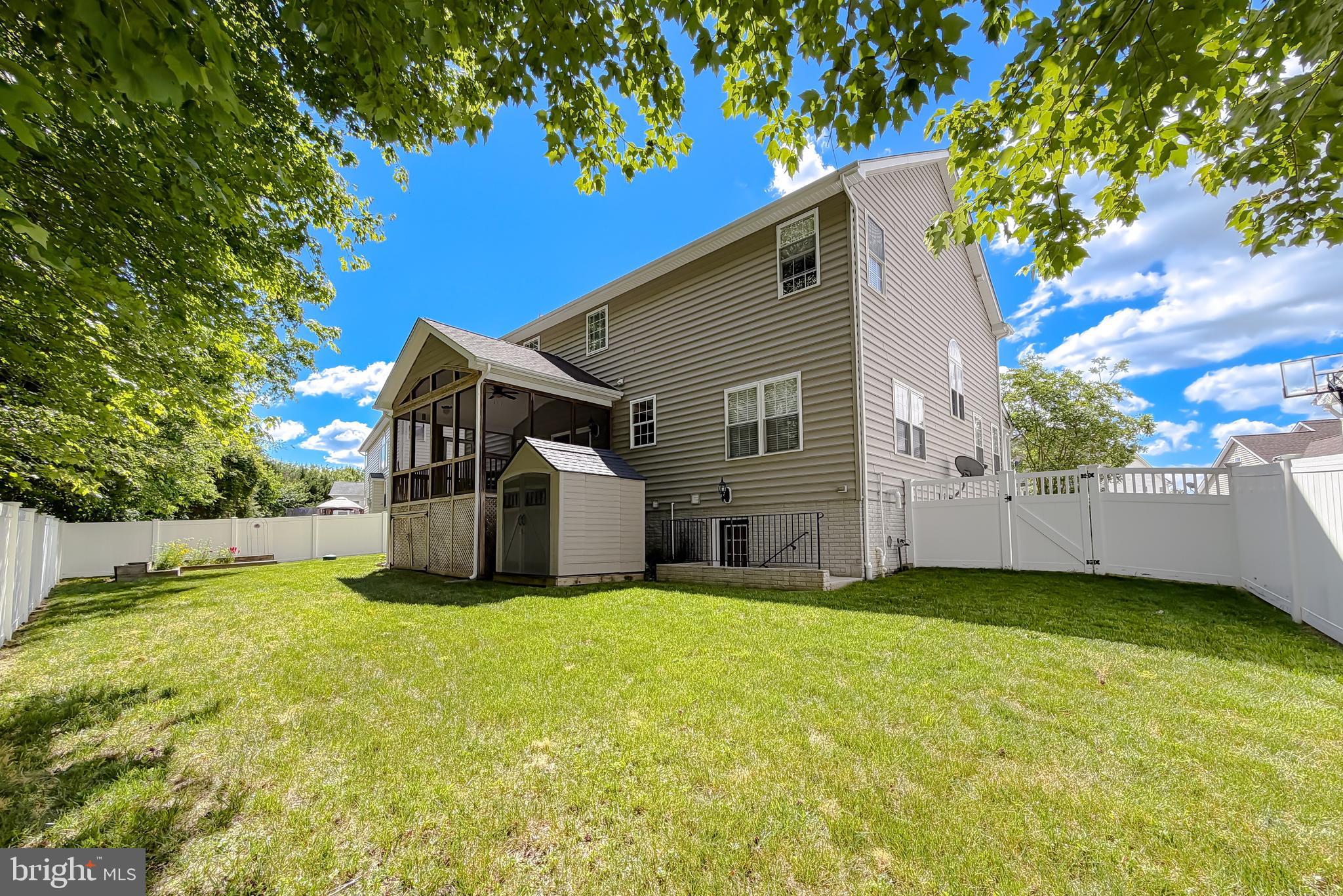 BROAD CREEK - Residential