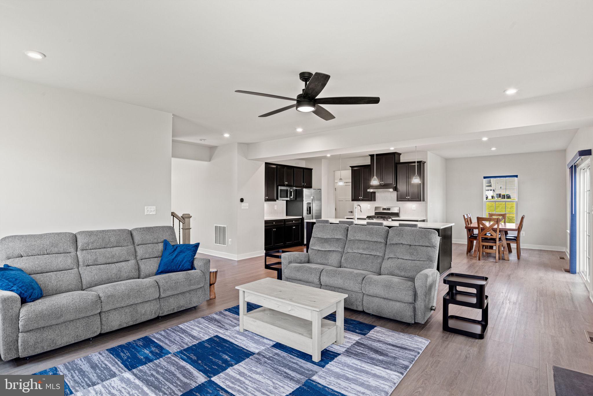 HIGH POINTE SOUTH - Residential