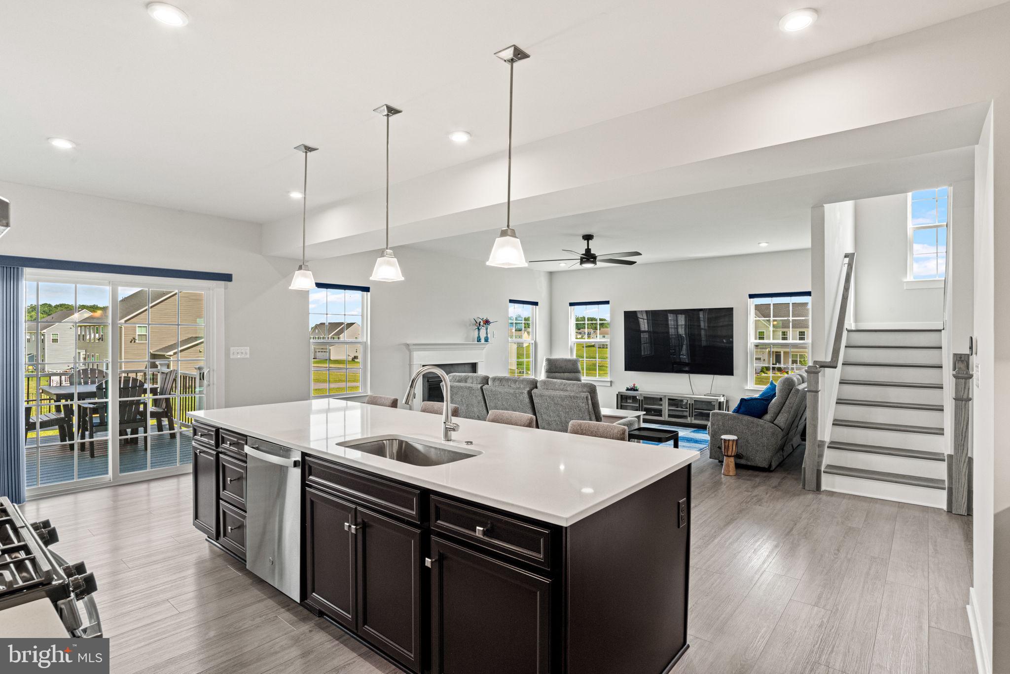 HIGH POINTE SOUTH - Residential