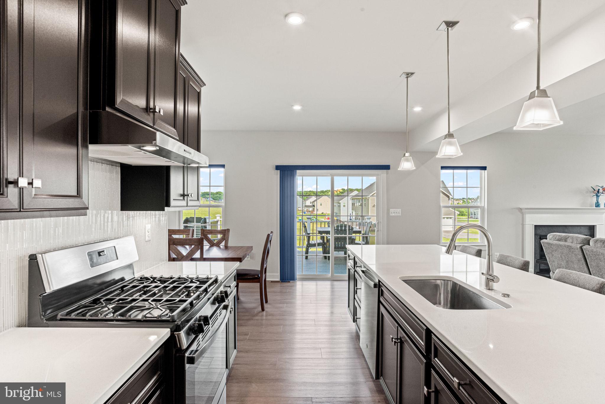 HIGH POINTE SOUTH - Residential