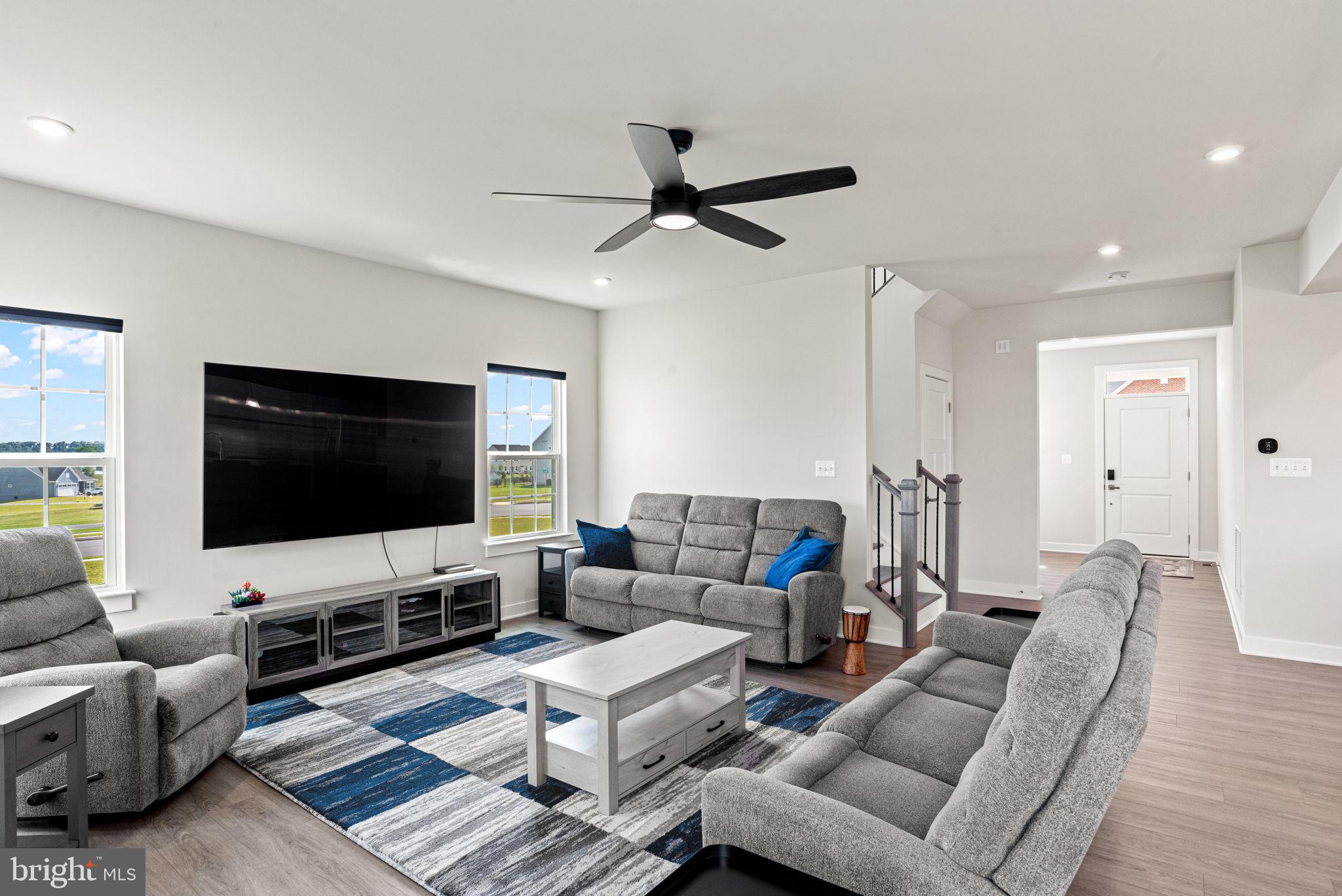 HIGH POINTE SOUTH - Residential