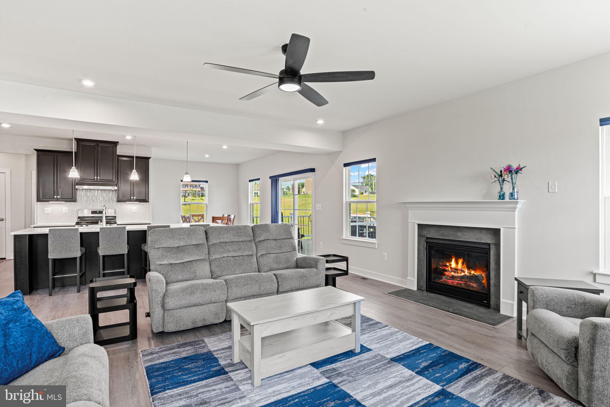HIGH POINTE SOUTH - Residential