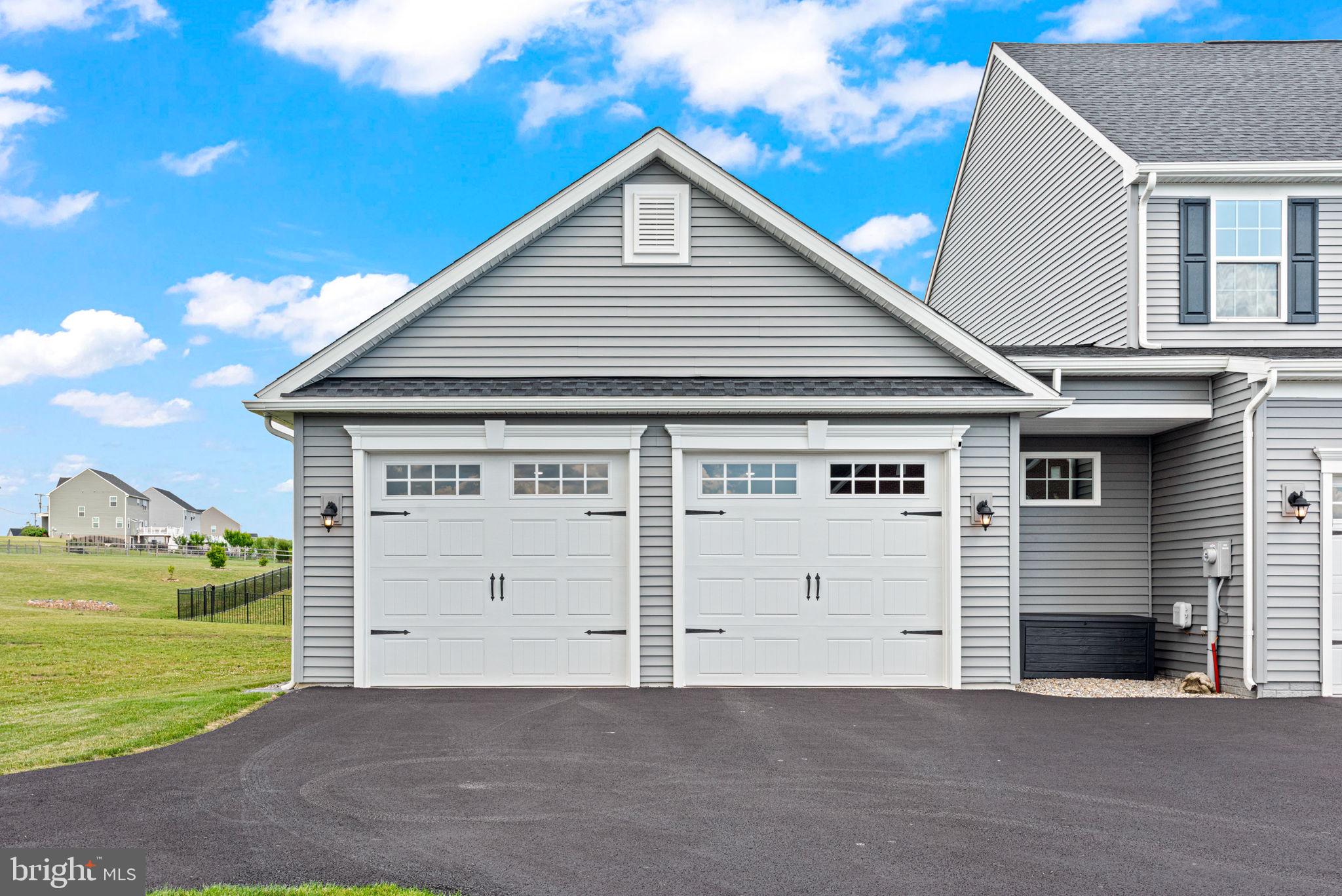 HIGH POINTE SOUTH - Residential