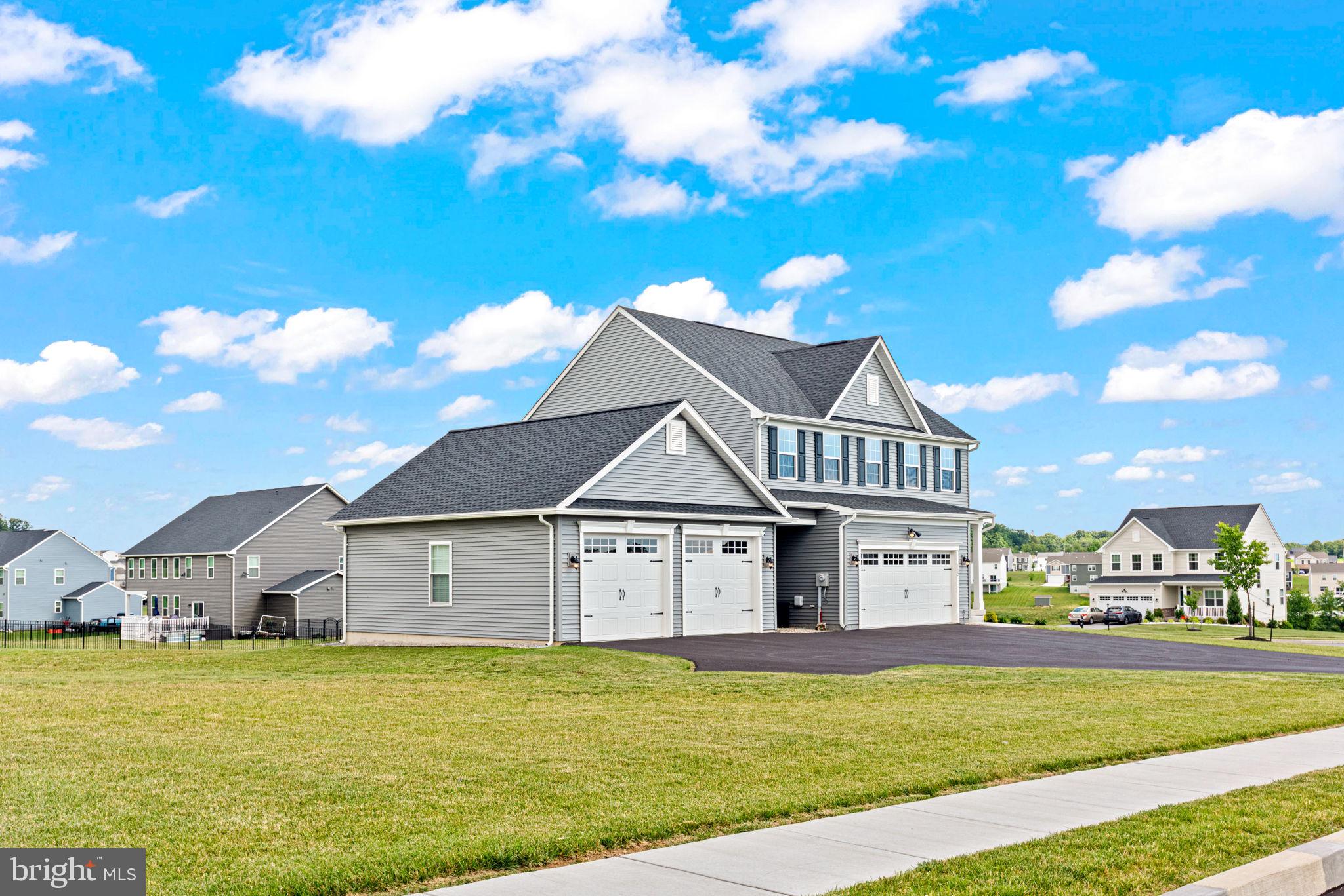 HIGH POINTE SOUTH - Residential
