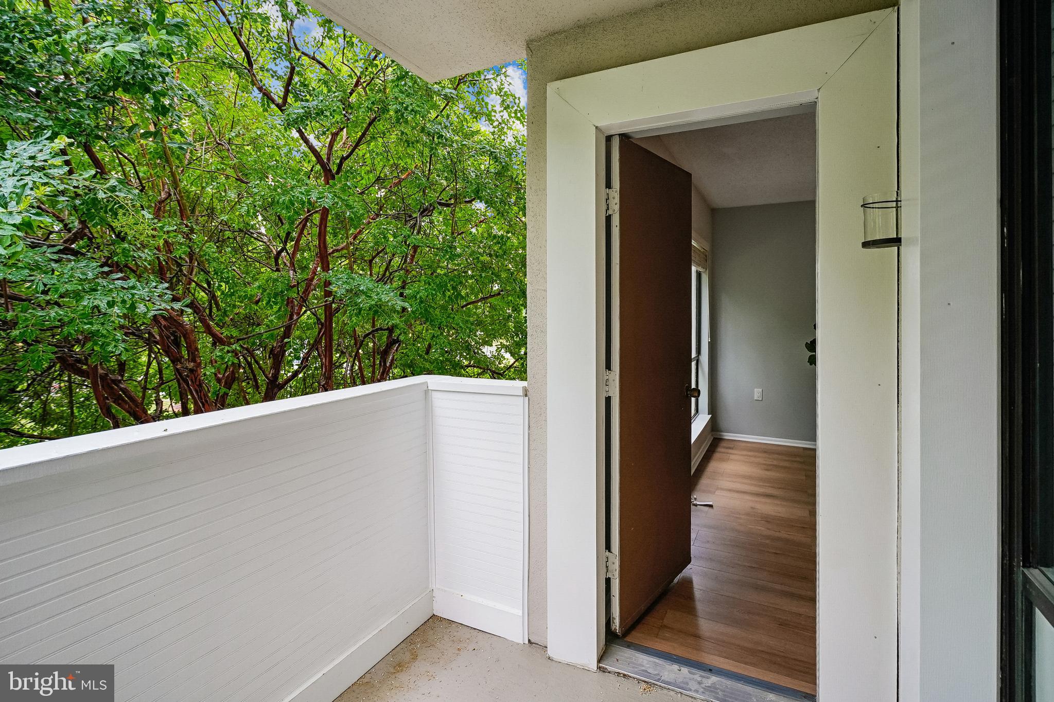 VILLAGE GREEN - Residential
