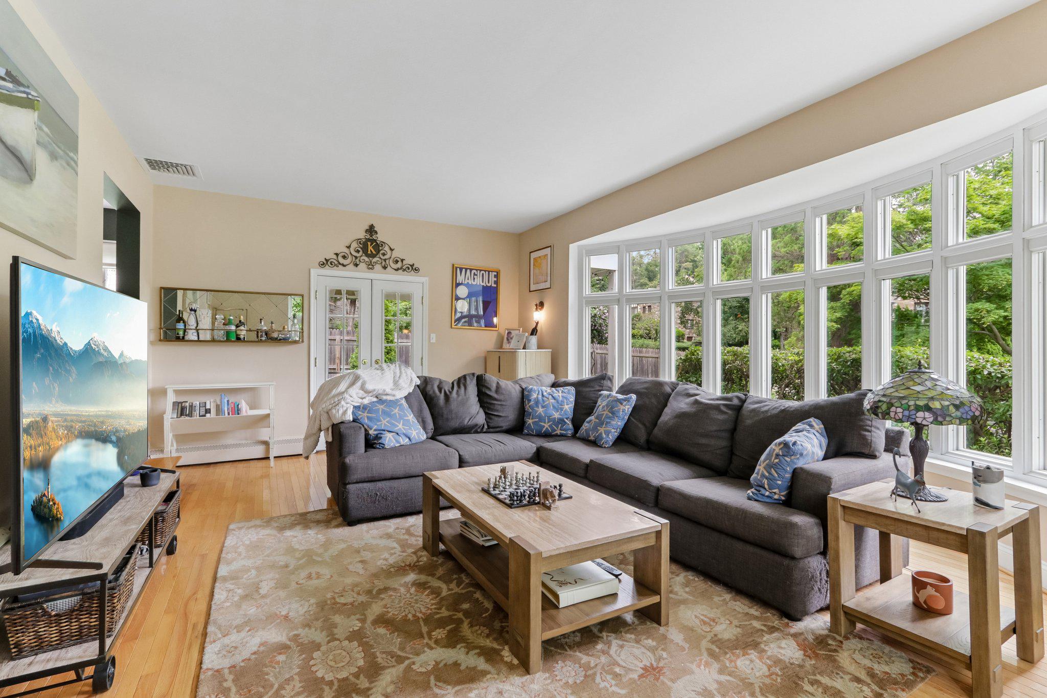 PENN WYNNE - Residential