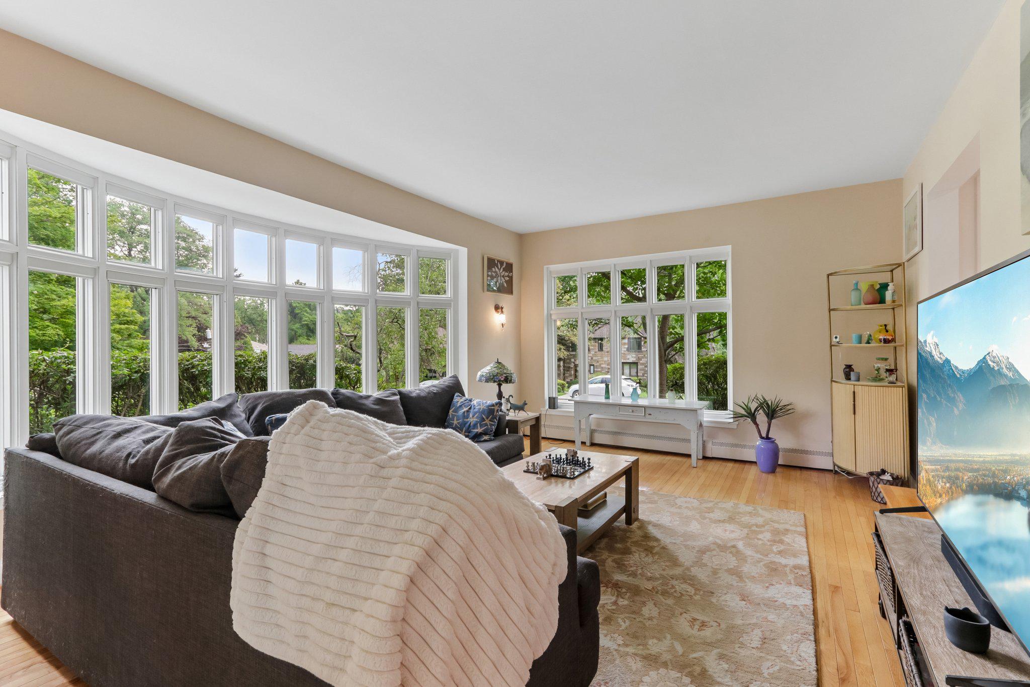 PENN WYNNE - Residential