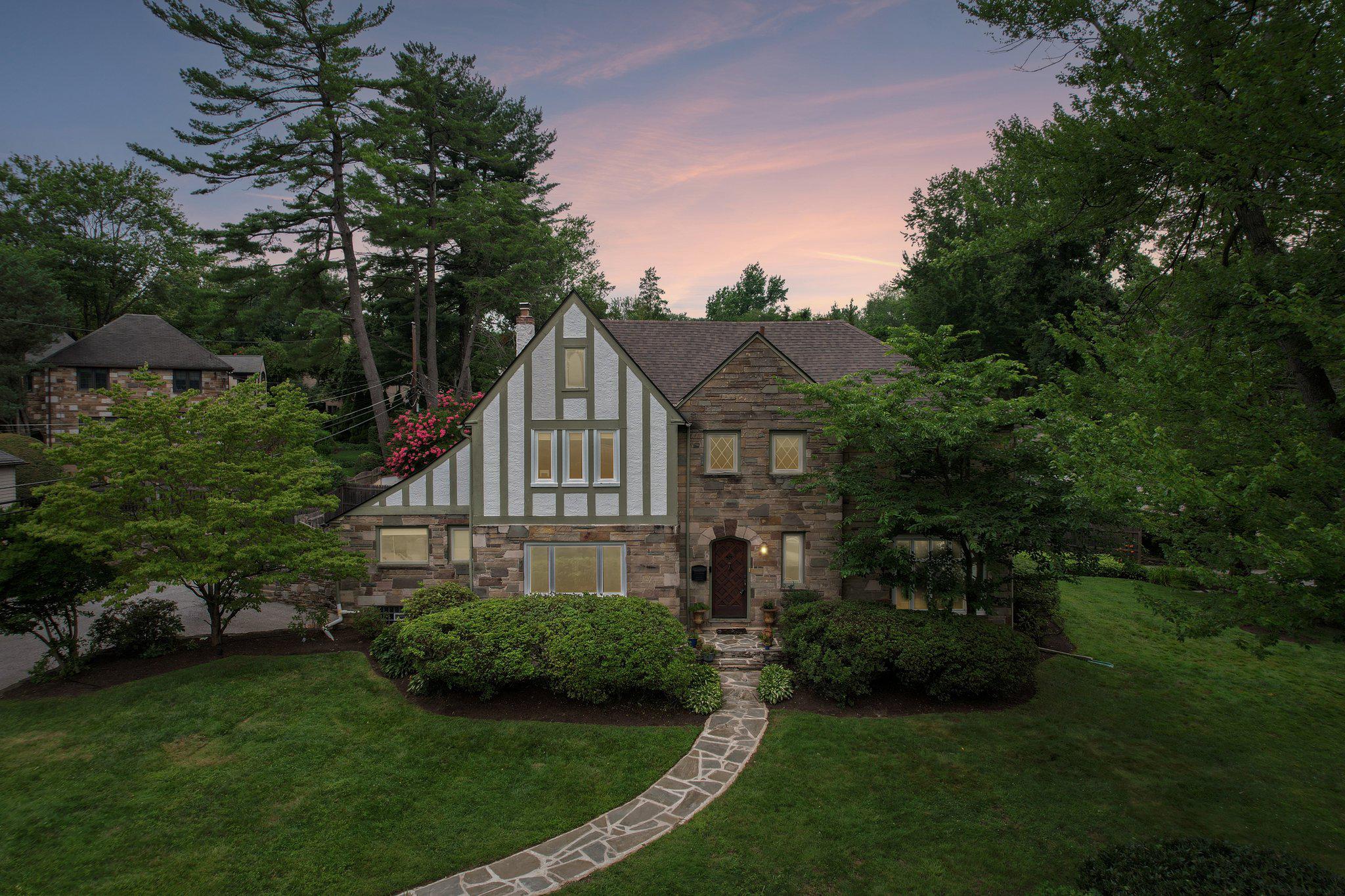PENN WYNNE - Residential