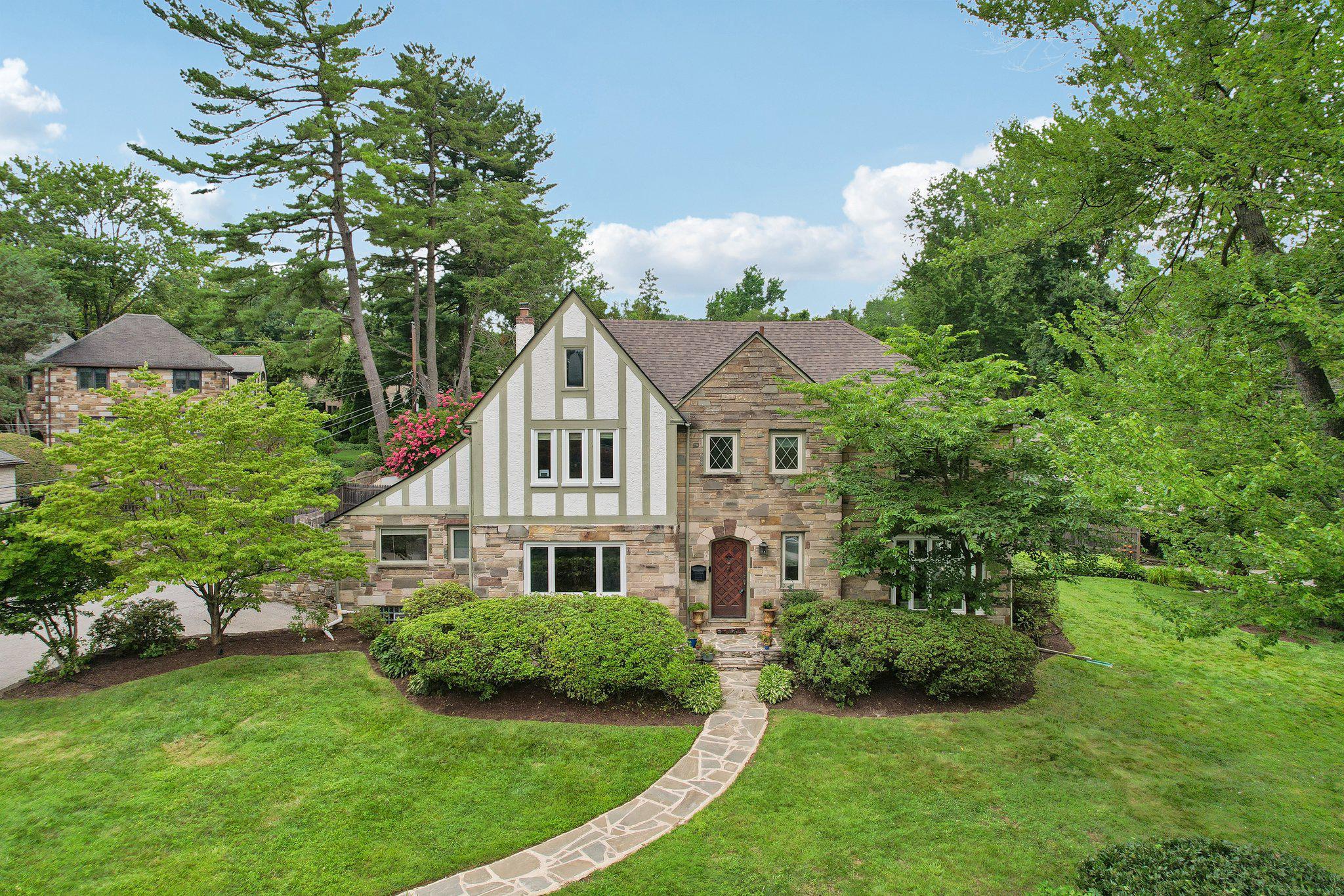 PENN WYNNE - Residential