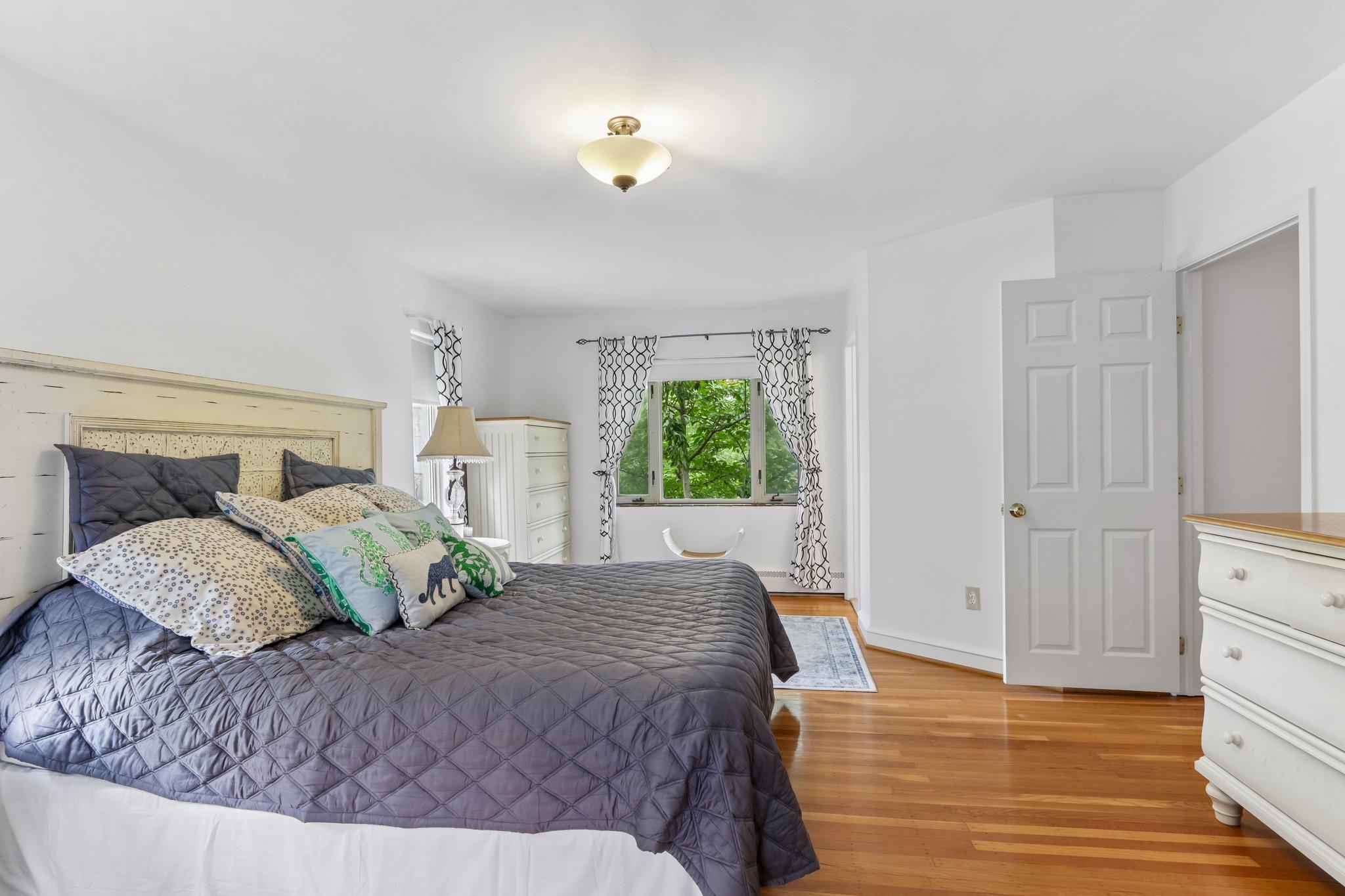 PENN WYNNE - Residential