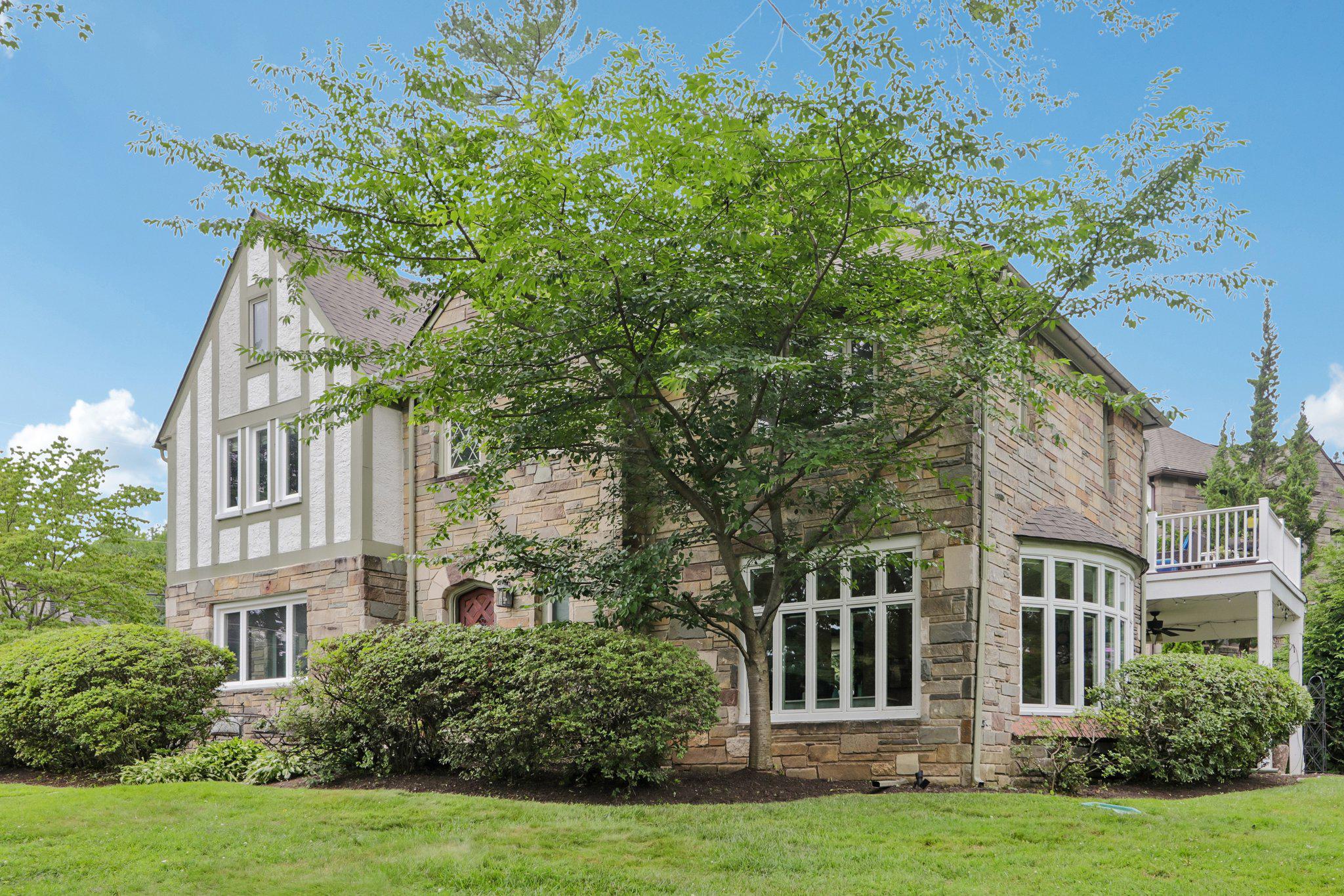 PENN WYNNE - Residential