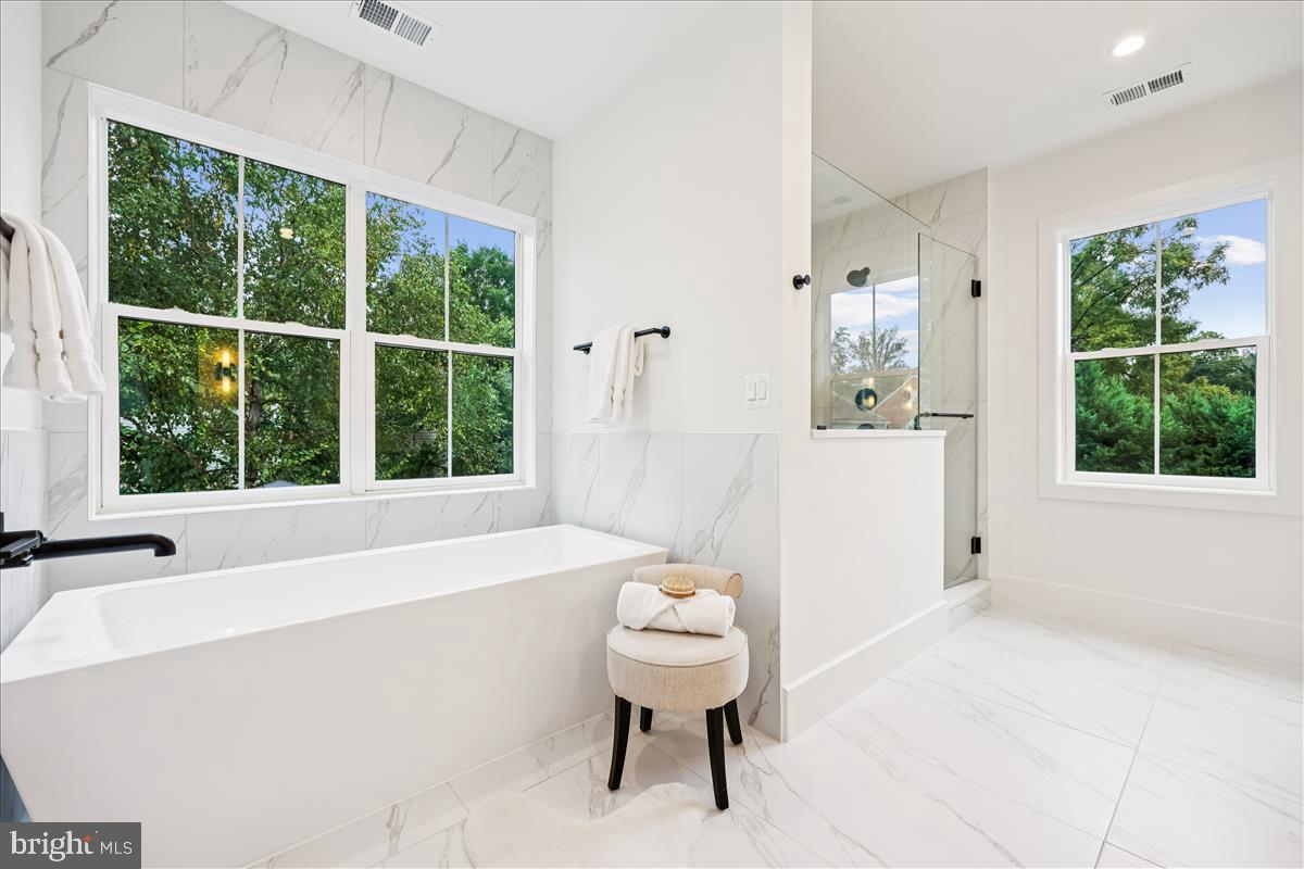 EDGEWOOD - Residential