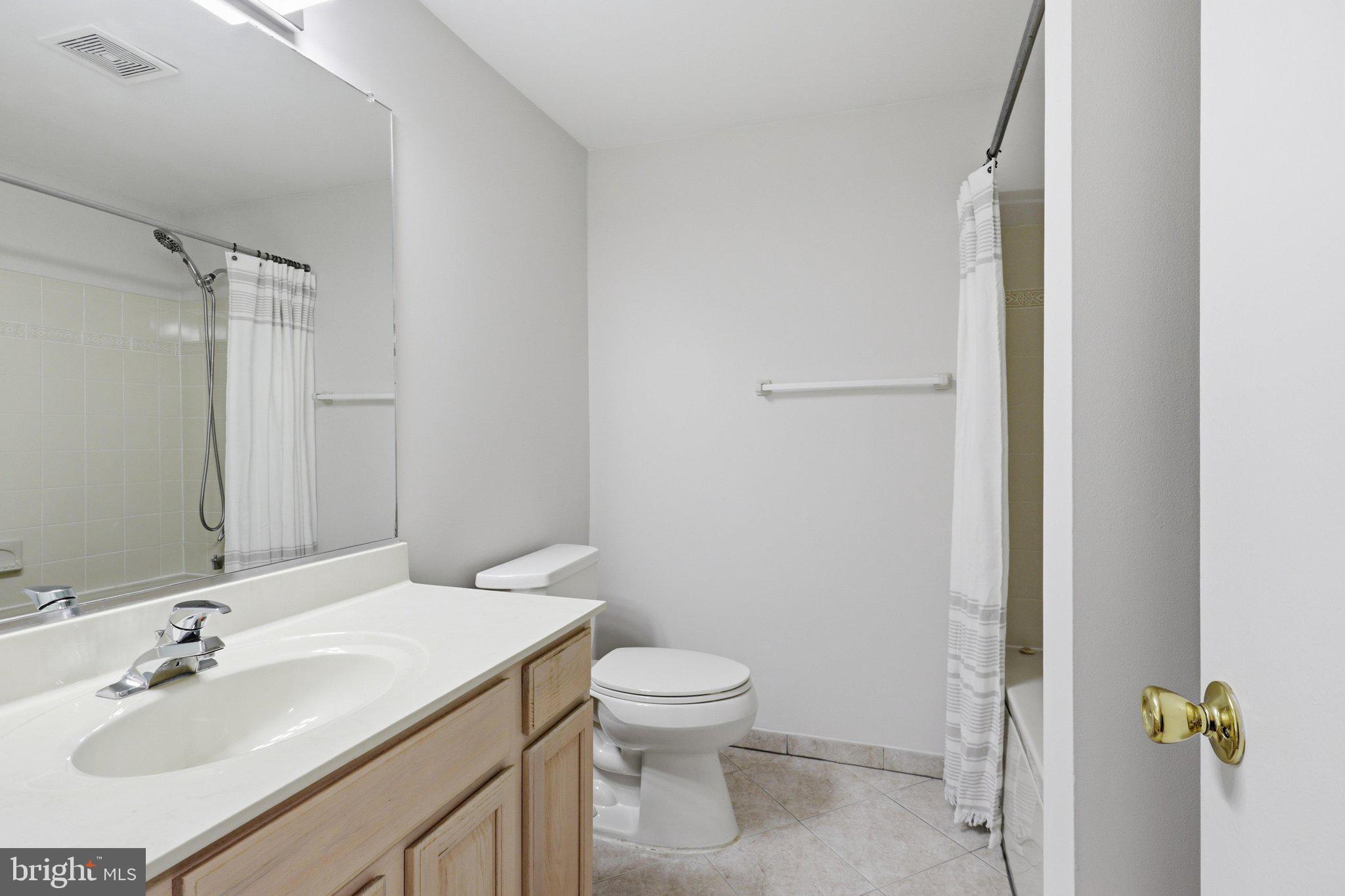 HUNTERS CREEK - Residential