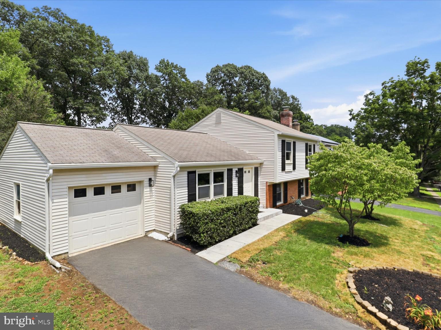 HUNTERS CREEK - Residential