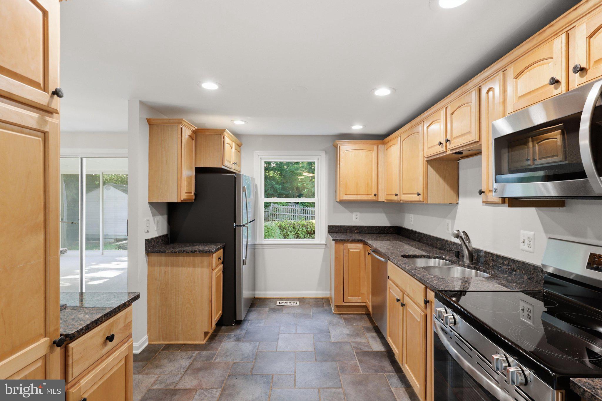 HUNTERS CREEK - Residential