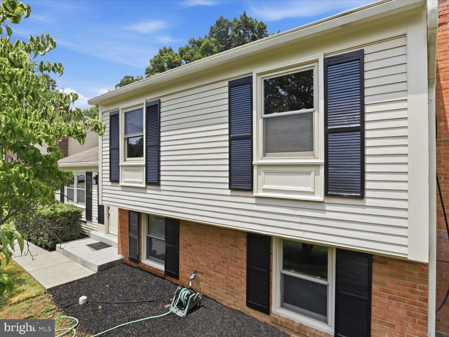 HUNTERS CREEK - Residential