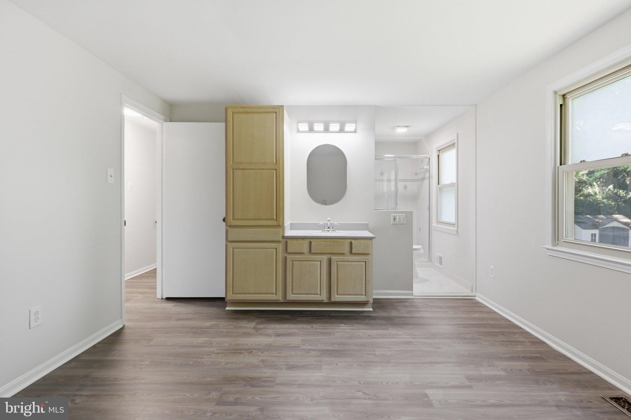 HUNTERS CREEK - Residential